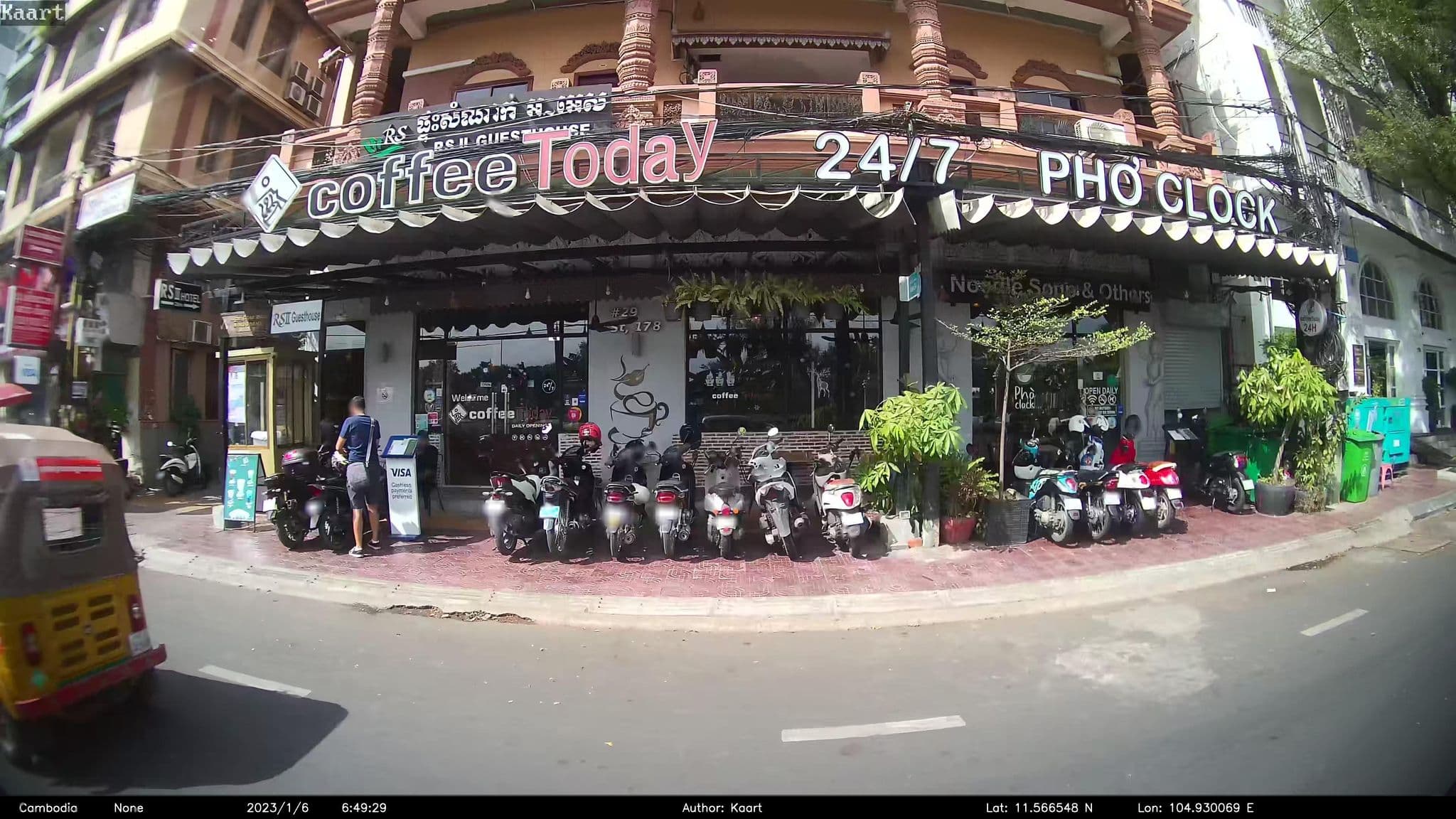 Street view near Frangipani Royal Palace Hotel, Phnom Penh