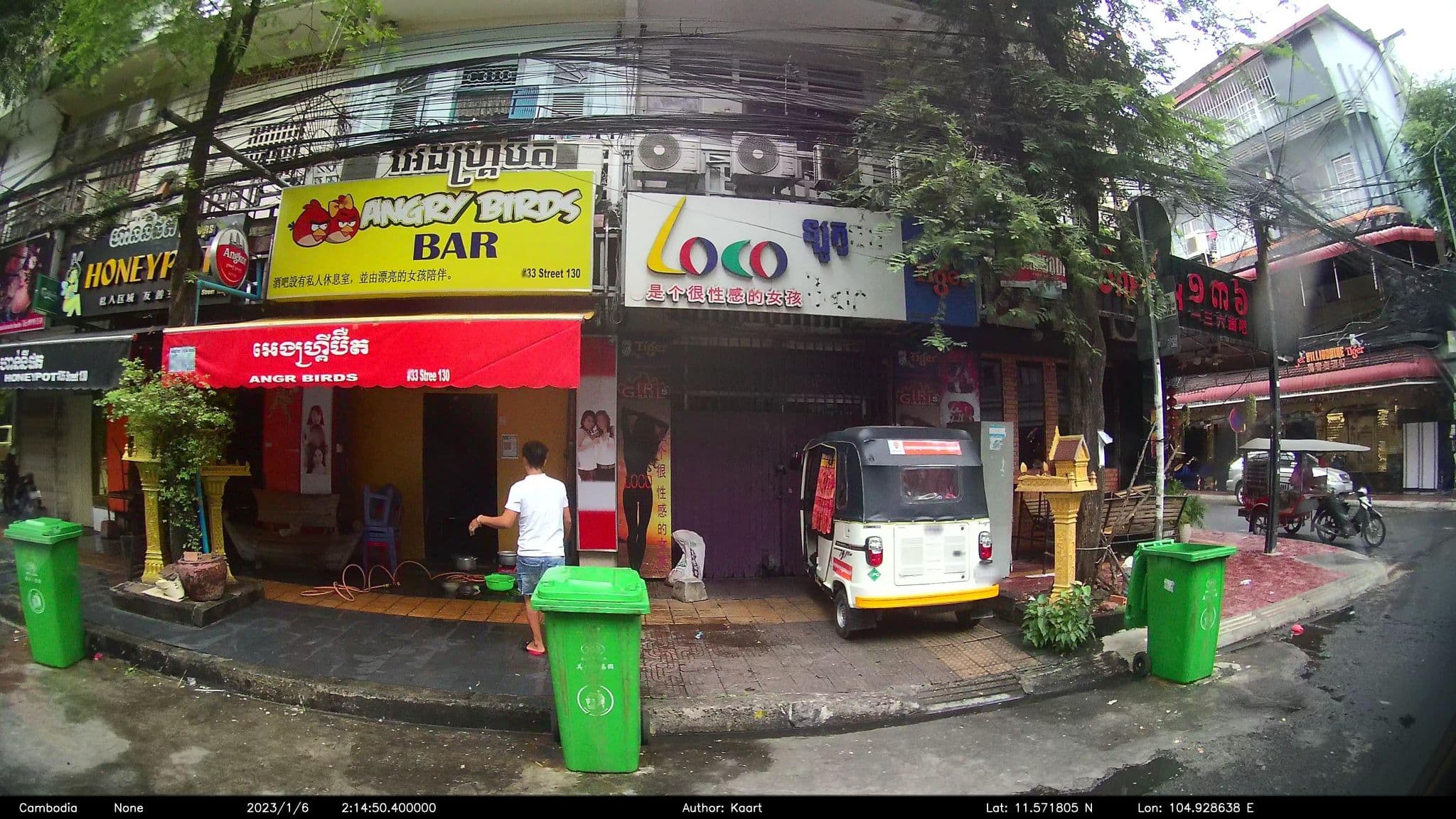 Street view near Phnom Penh Guesthouse, Phnom Penh