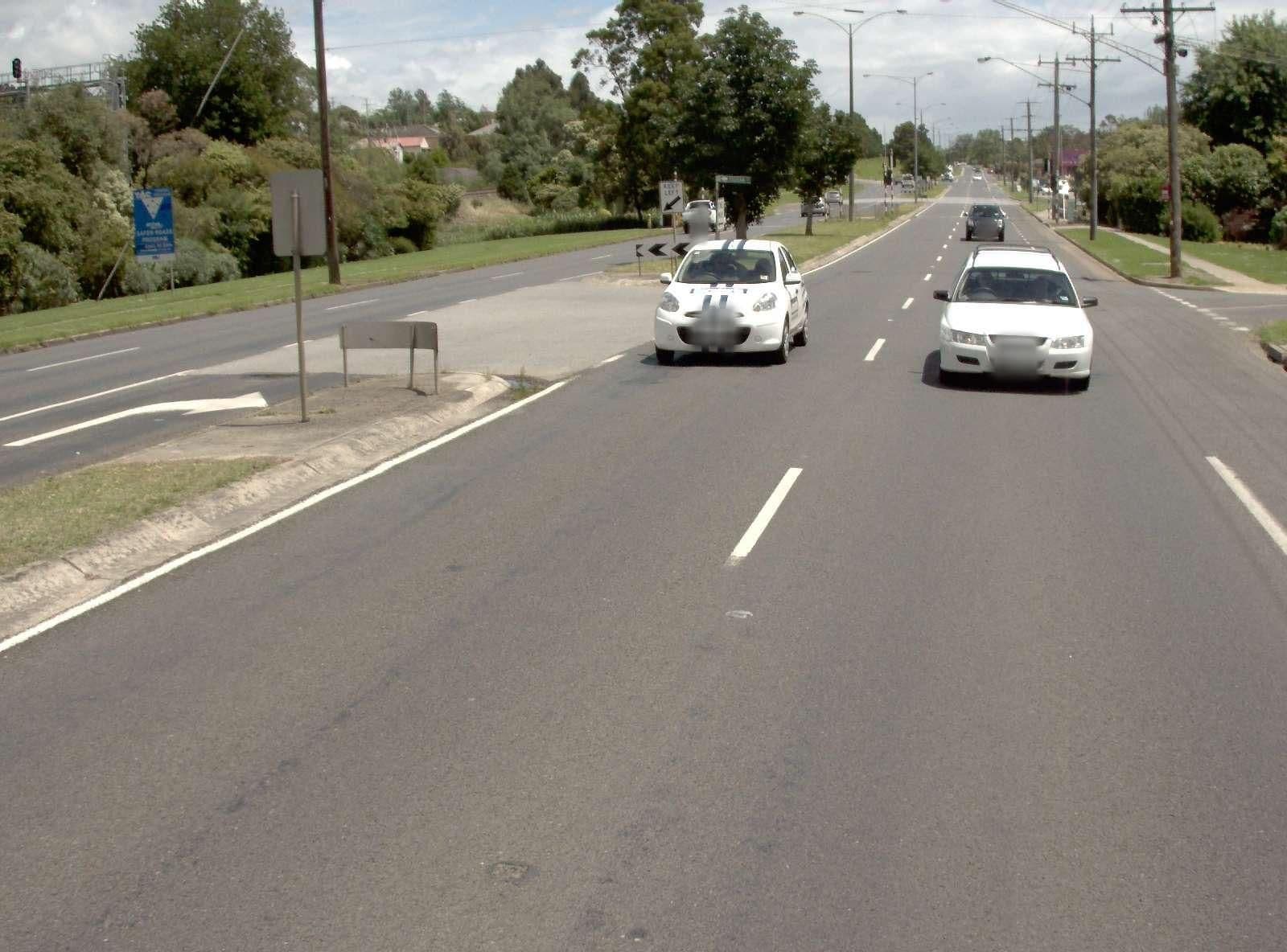 Street view near Edinburgh Motor Inn, Warragul — © vicroads (CC BY-SA · Mapillary)