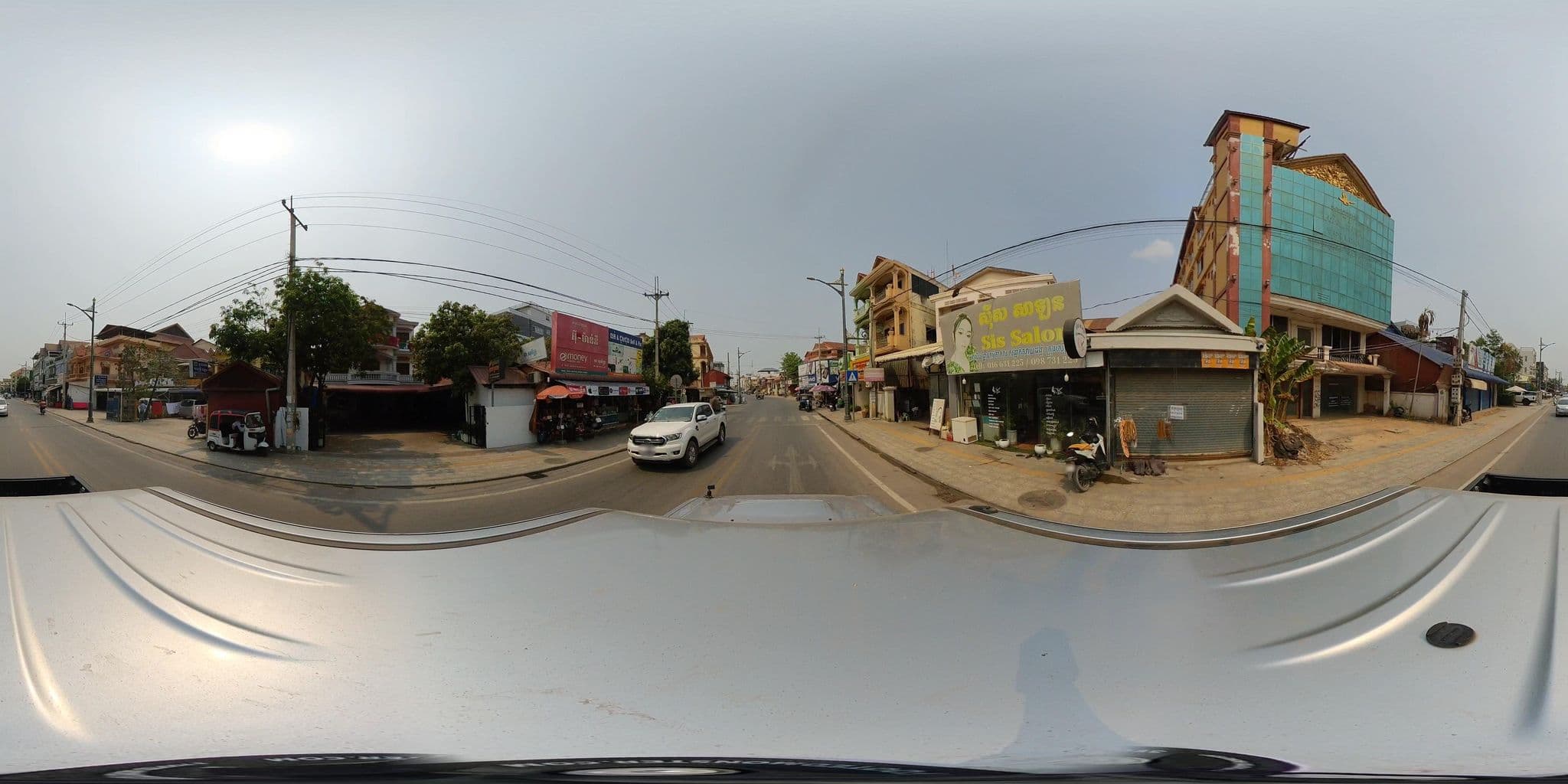 Street view near Adan World hostel, Siem Reap