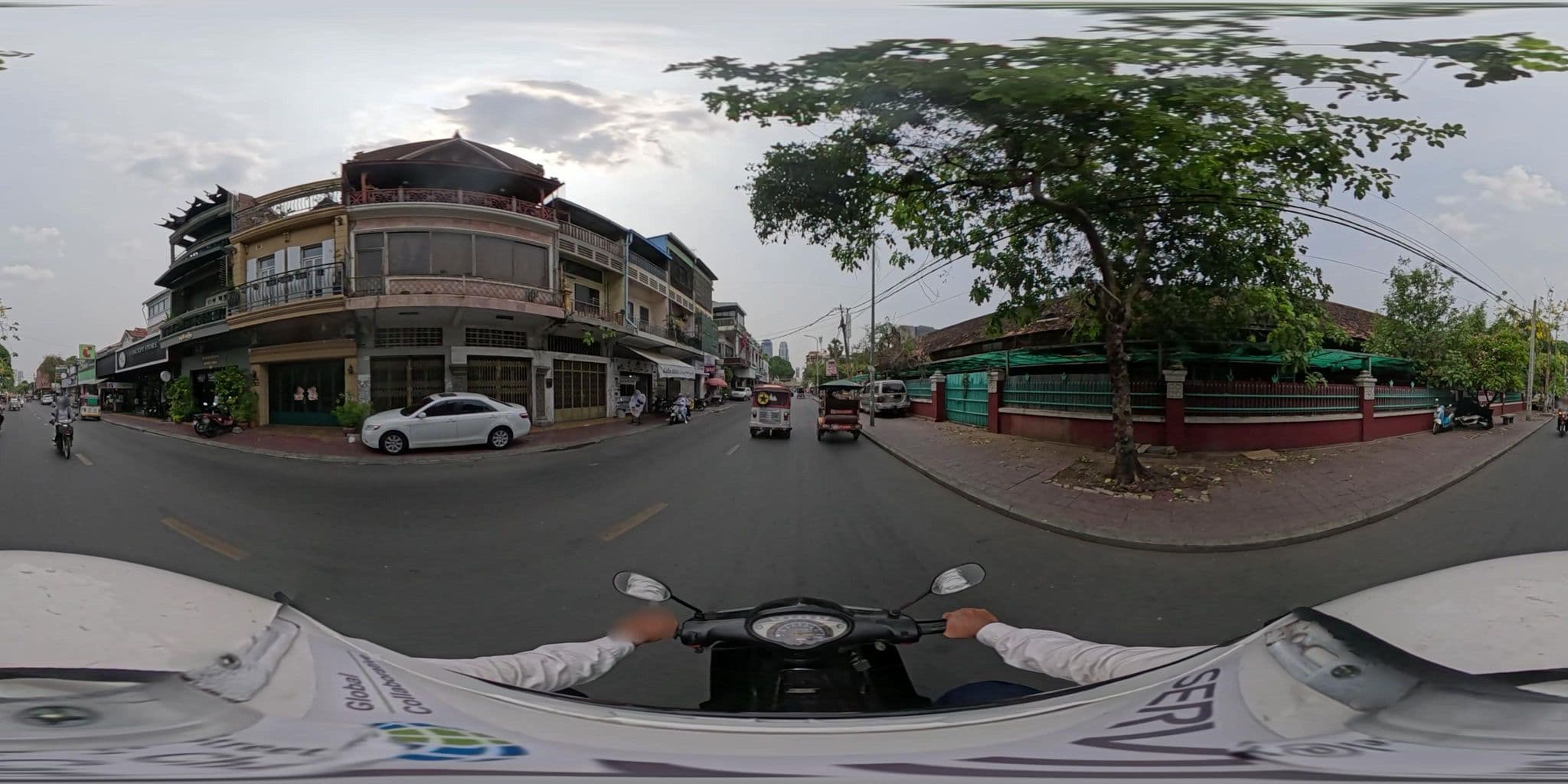 Street view near Okay Boutique Hotel, Phnom Penh