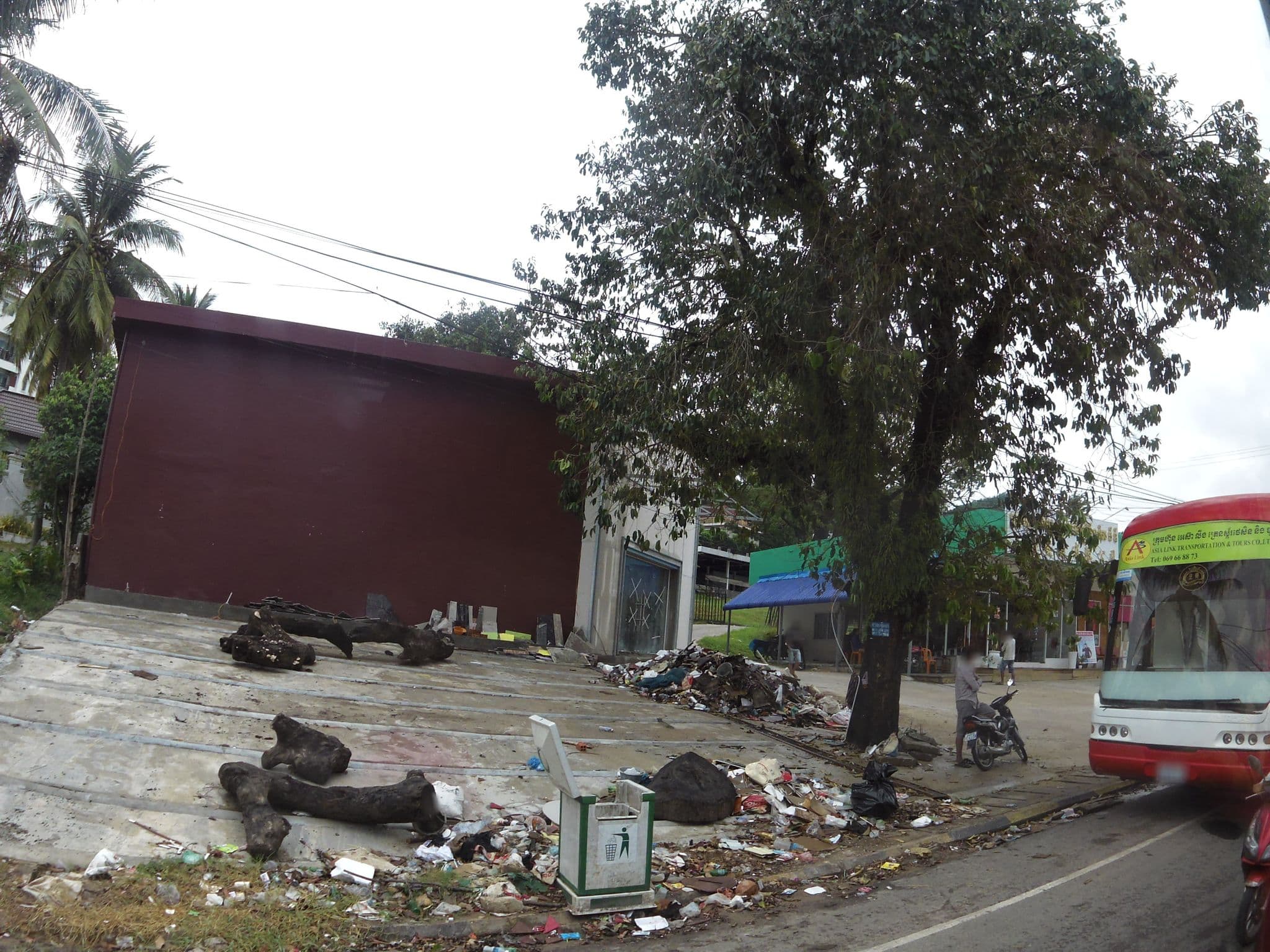 Street view near Sea Beach Guesthouse, Sihanoukville
