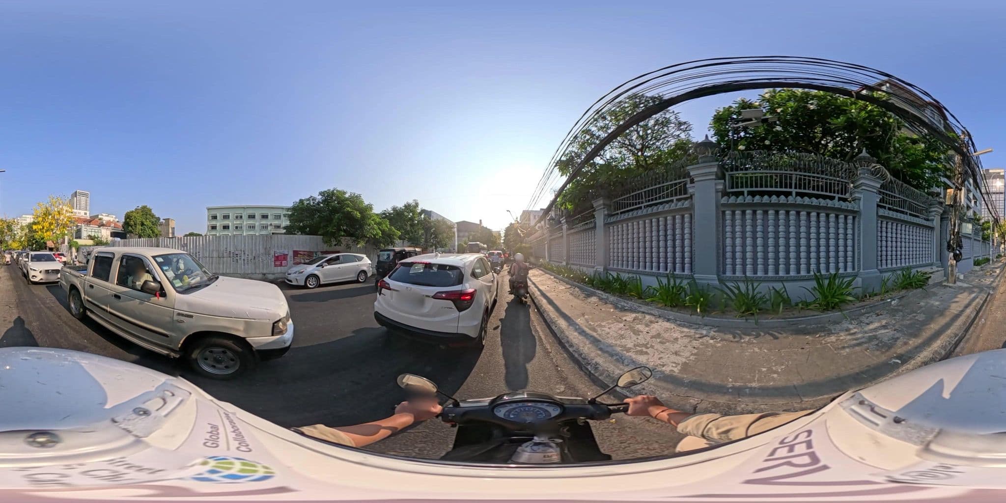 Street view near Golden World Guest House, Phnom Penh