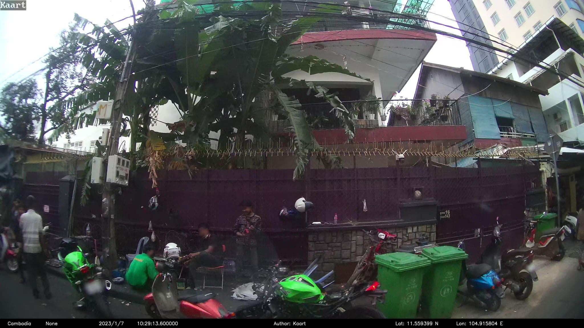 Street view near Eman-Sim Boutique Hotel, Phnom Penh — © kaart_2 (CC BY-SA · Mapillary)