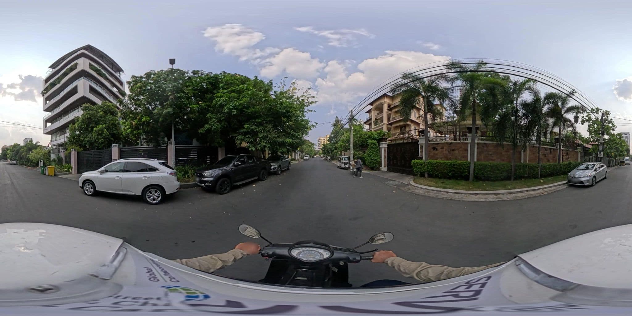 Street view near Grand Resident, Boeng Kak Pir — © vteck (CC BY-SA · Mapillary)