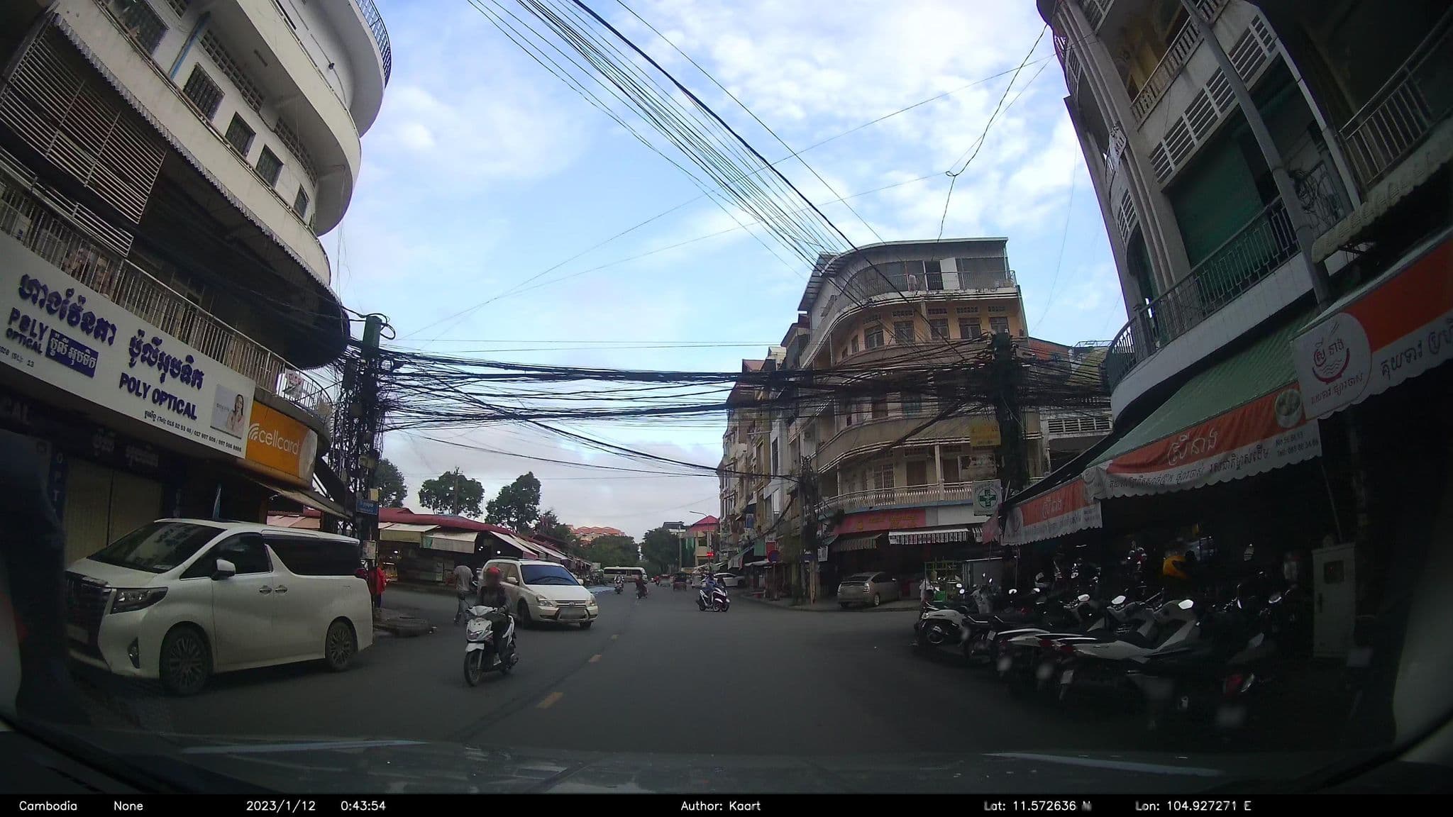 Street view near Pra-Tna, Phnom Penh — © kaart_2 (CC BY-SA · Mapillary)