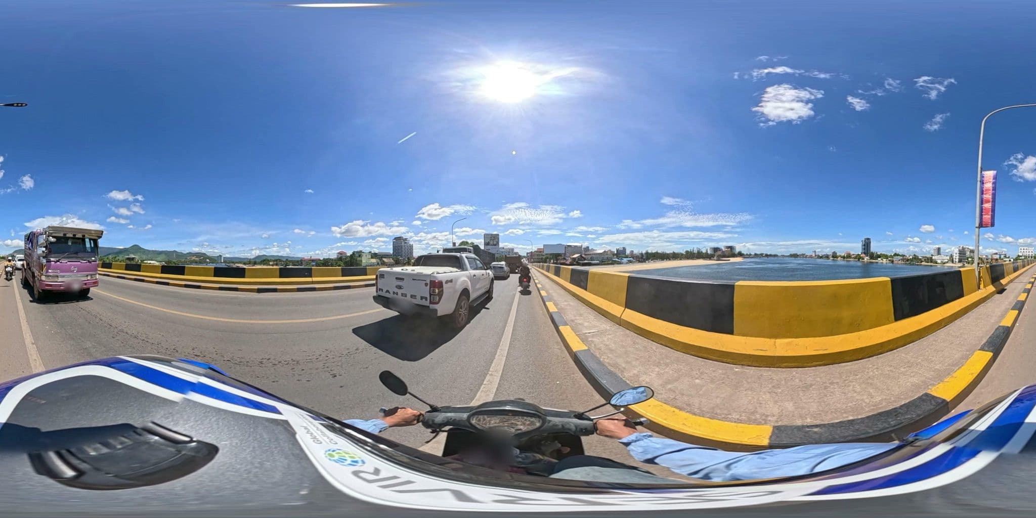 Street view near Ecran Guest House, Kampot — © vteck (CC BY-SA · Mapillary)