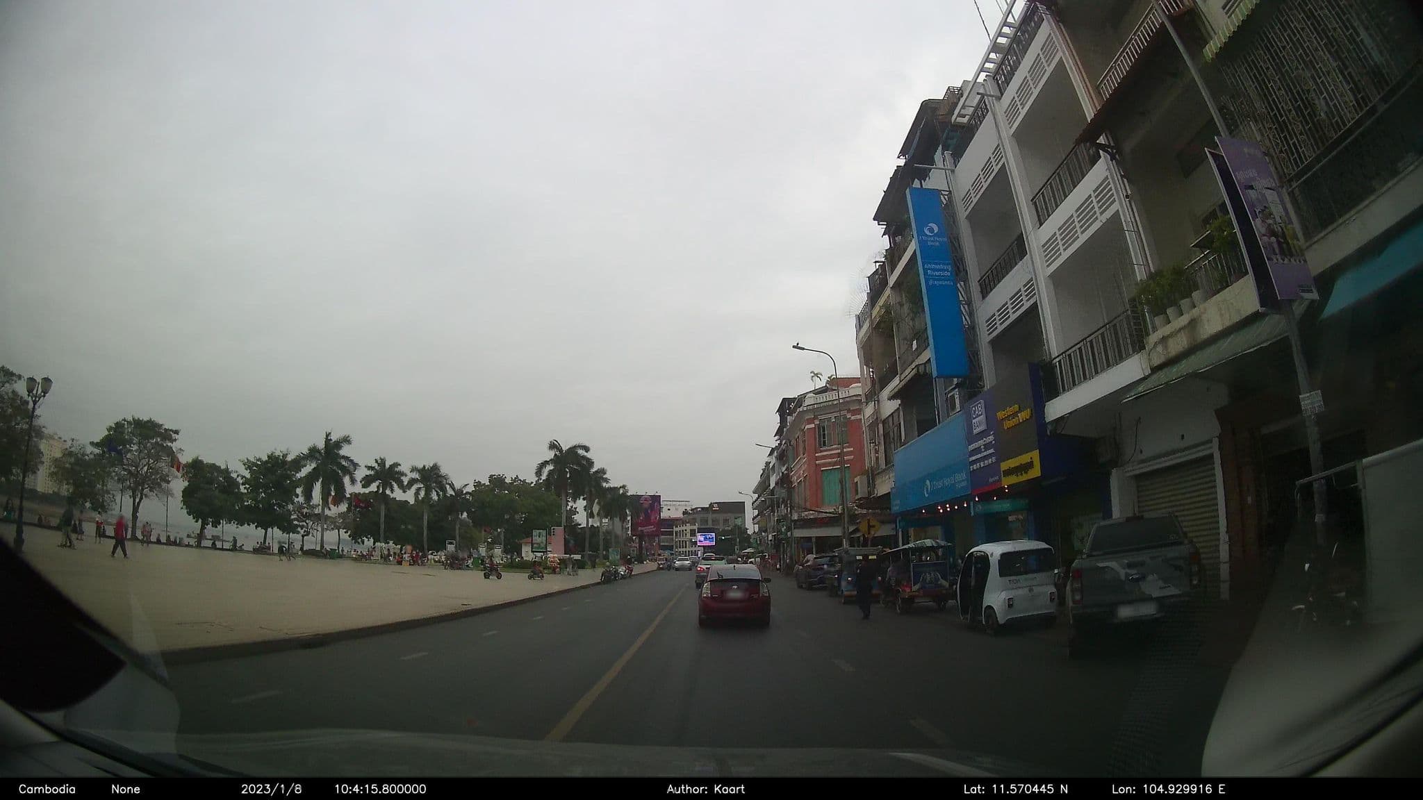 Street view near The Quay, Phnom Penh