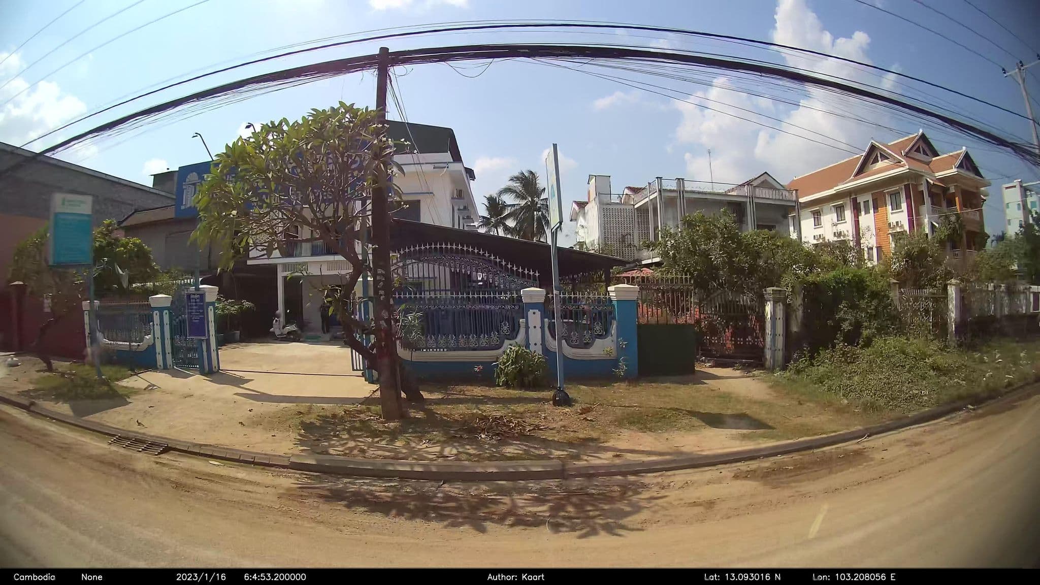 Street view near Hotel Victoria Battambang, Battambang — © kaart_2 (CC BY-SA · Mapillary)