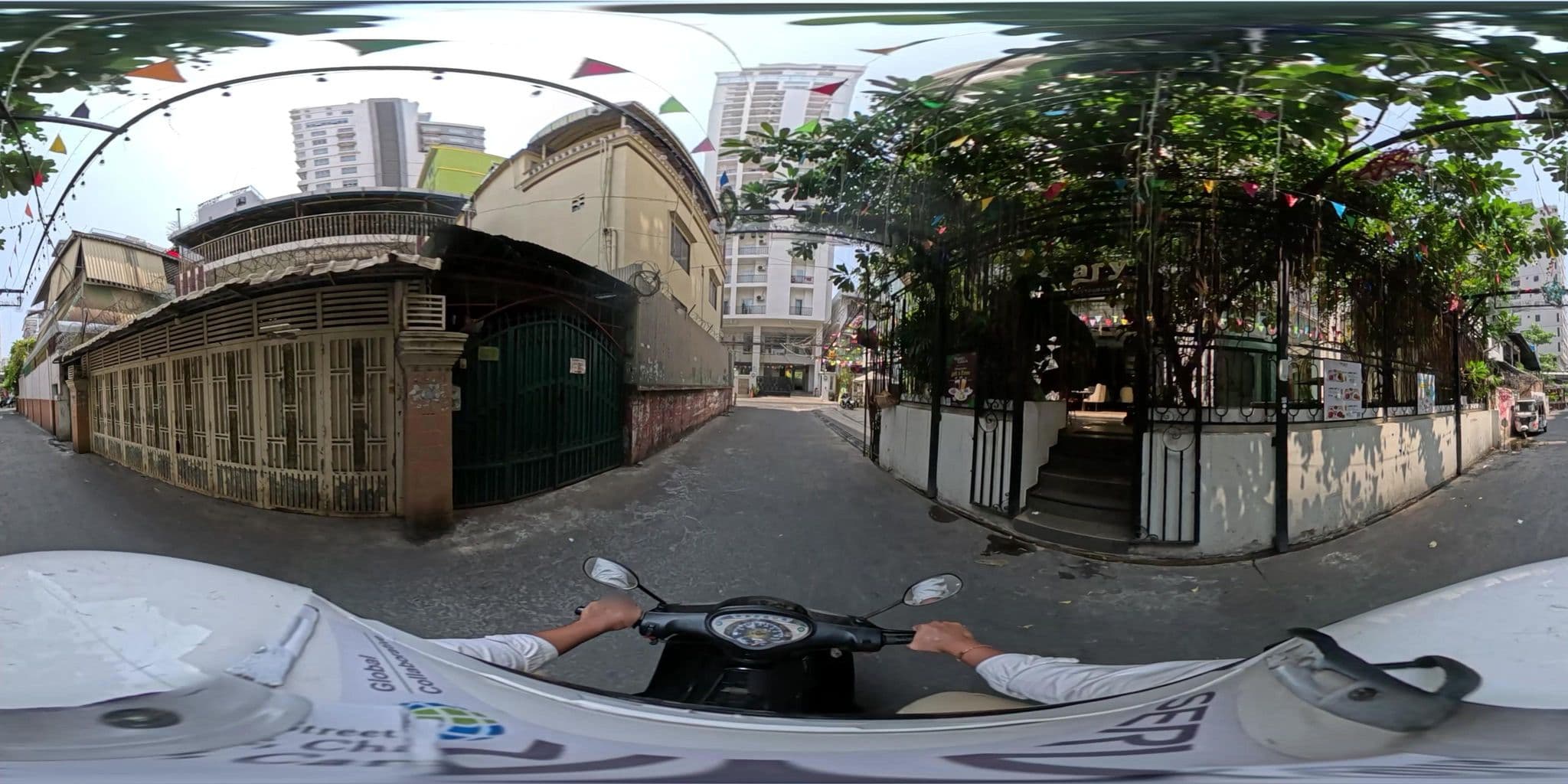 Street view near Mettavary, Phnom Penh — © vteck (CC BY-SA · Mapillary)