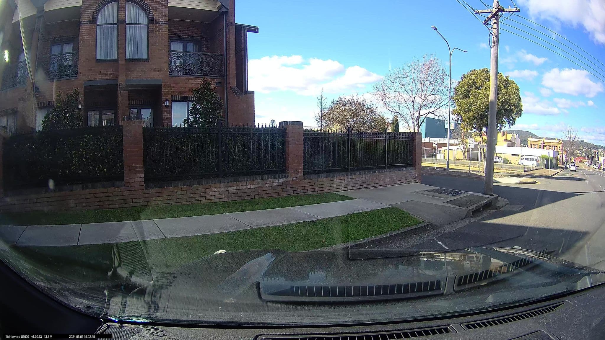 Street view near The Abbey Motel, Goulburn — © maxim752 (CC BY-SA · Mapillary)