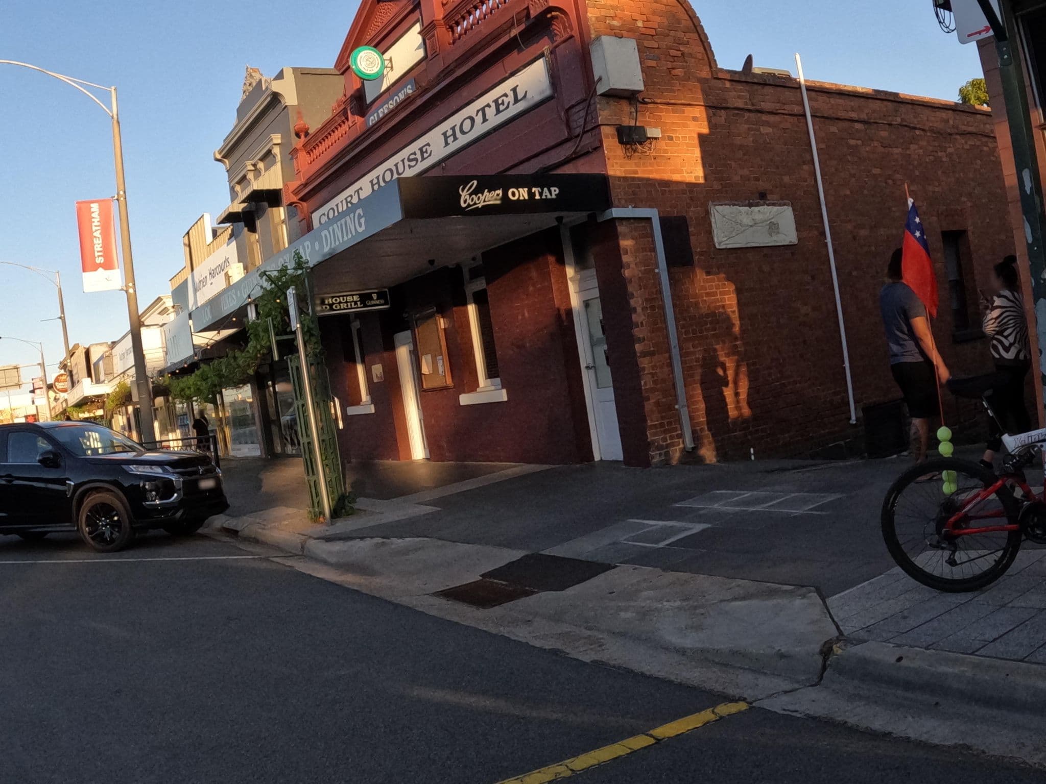 Street view near Mess and Barracks, Ararat — © skillsy (CC BY-SA · Mapillary)
