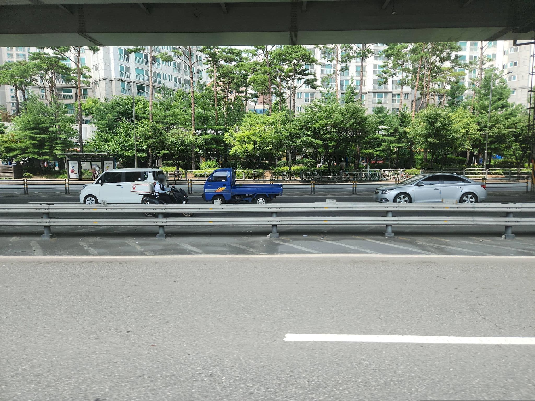Street view near RAFMIAN 지하주차장입구, Seoul