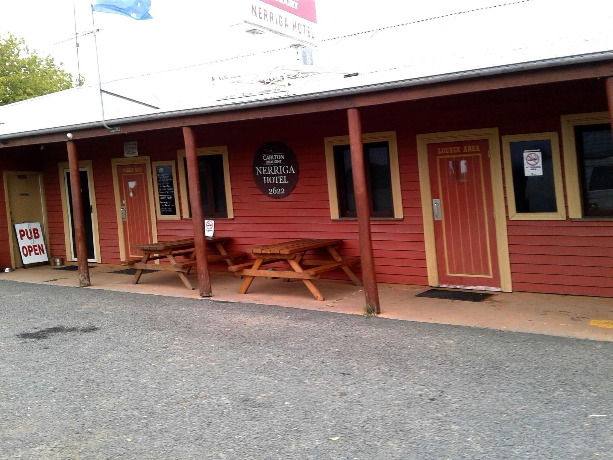 Street view near Nerriga Hotel, Narrawallee — © bob3bob3 (CC BY-SA · Mapillary)