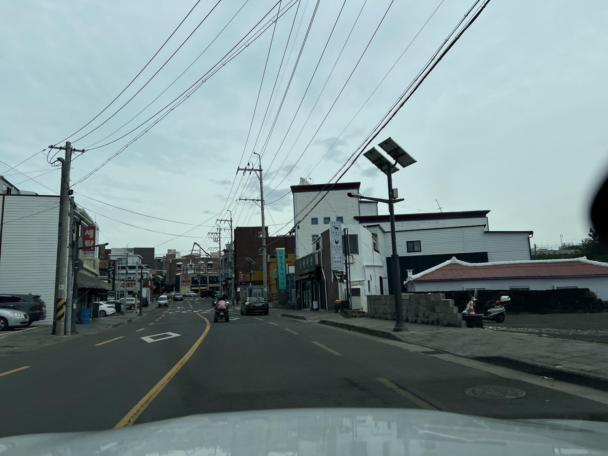 Street view near SH써니호텔, Gaigeturi — © eneerhut (CC BY-SA · Mapillary)