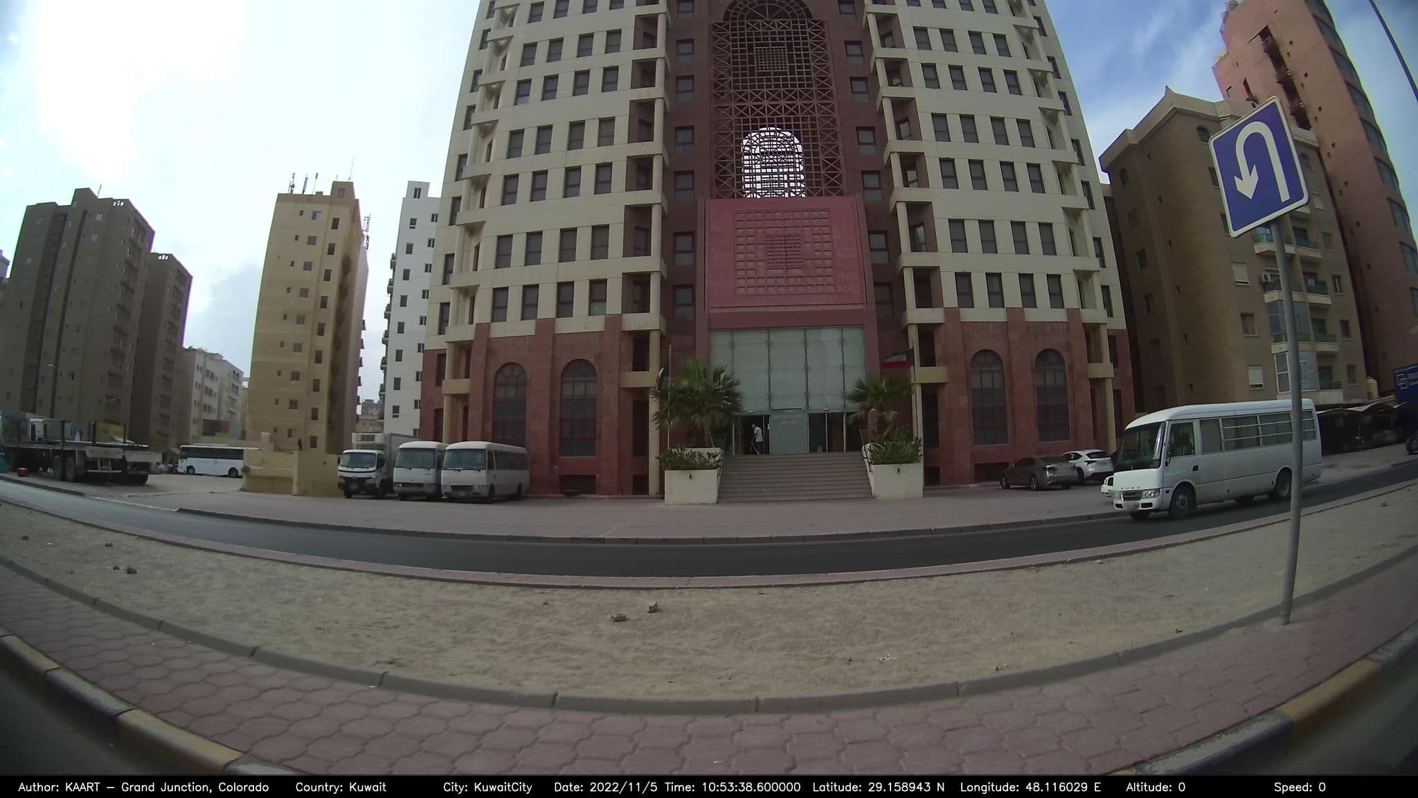 Street view near The Rester Suites Hotel, Al Finţās — © kaart_2 (CC BY-SA · Mapillary)