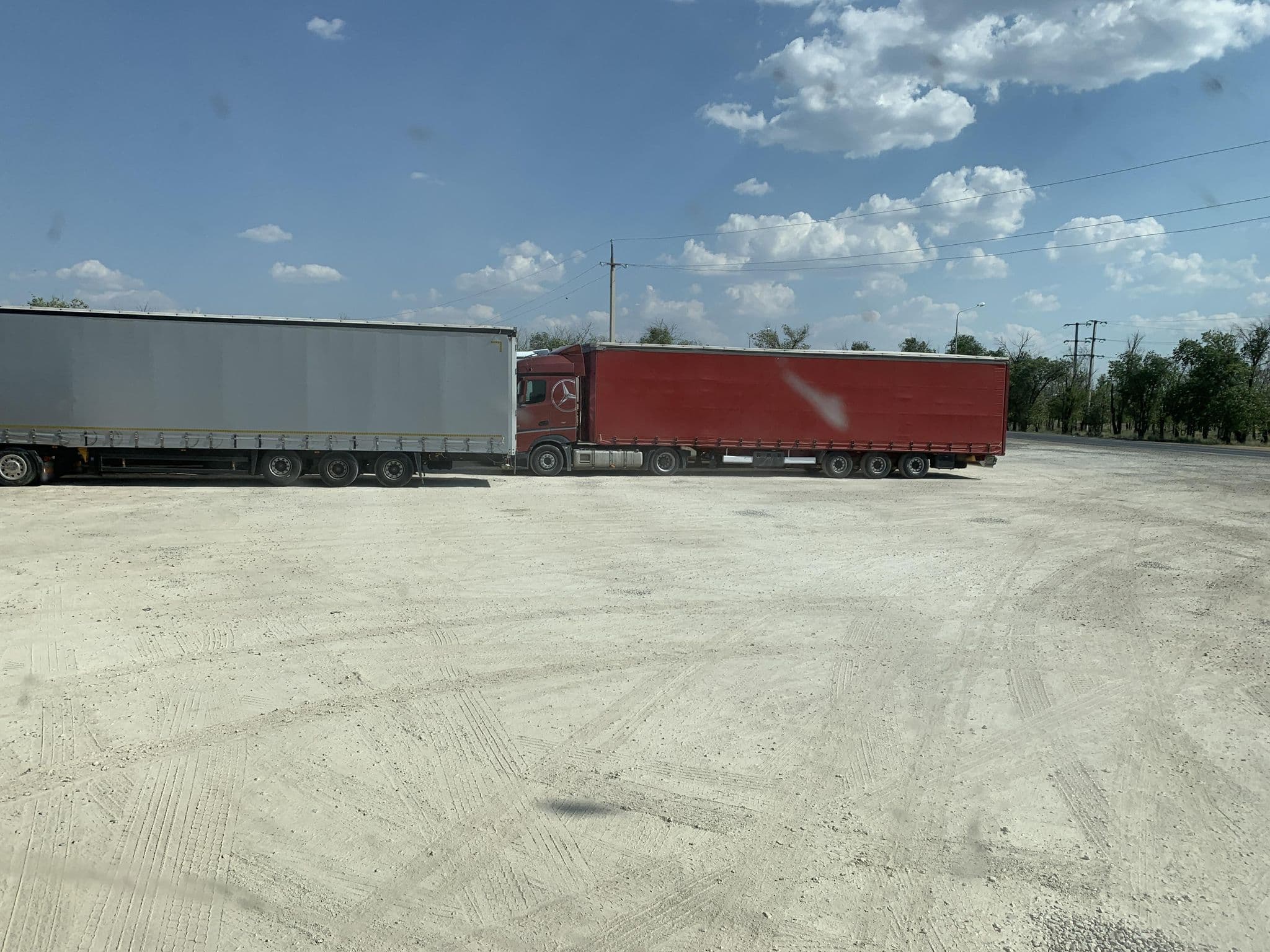 Street view near Keryen, Aktobe — © vik1607 (CC BY-SA · Mapillary)