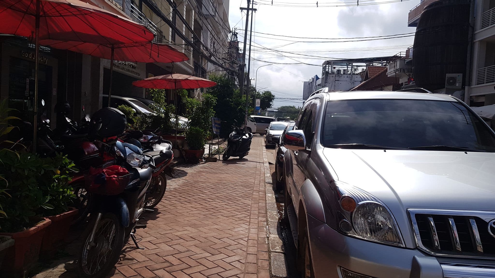 Street view near Family Hotel, Vientiane