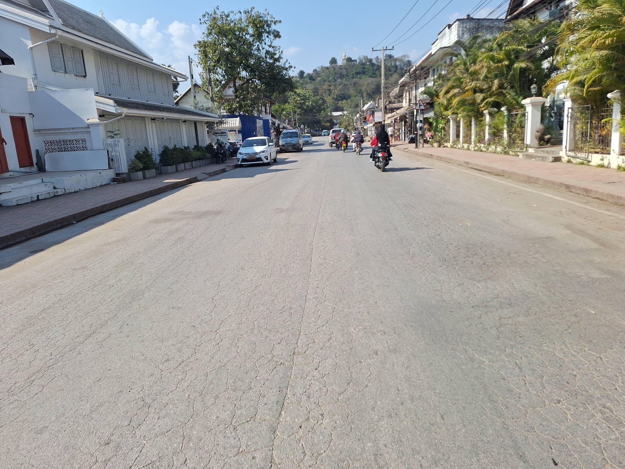 Street view near Merry Guest House No. 2, Luang Prabang