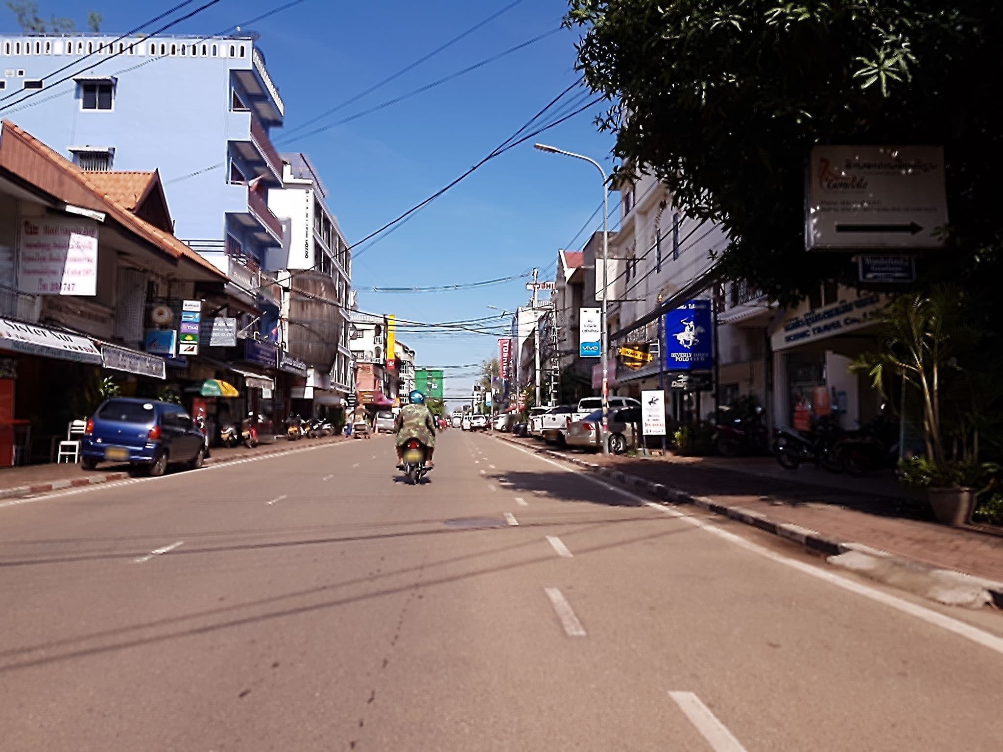 Street view near Wonderland 2, Vientiane — © mbethke (CC BY-SA · Mapillary)
