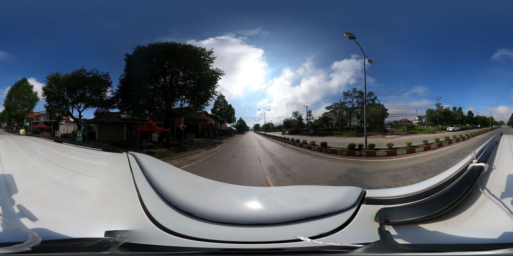 Street view near Phonesaat Guest House, Muang Phônsavan — © yuki_charo (CC BY-SA · Mapillary)
