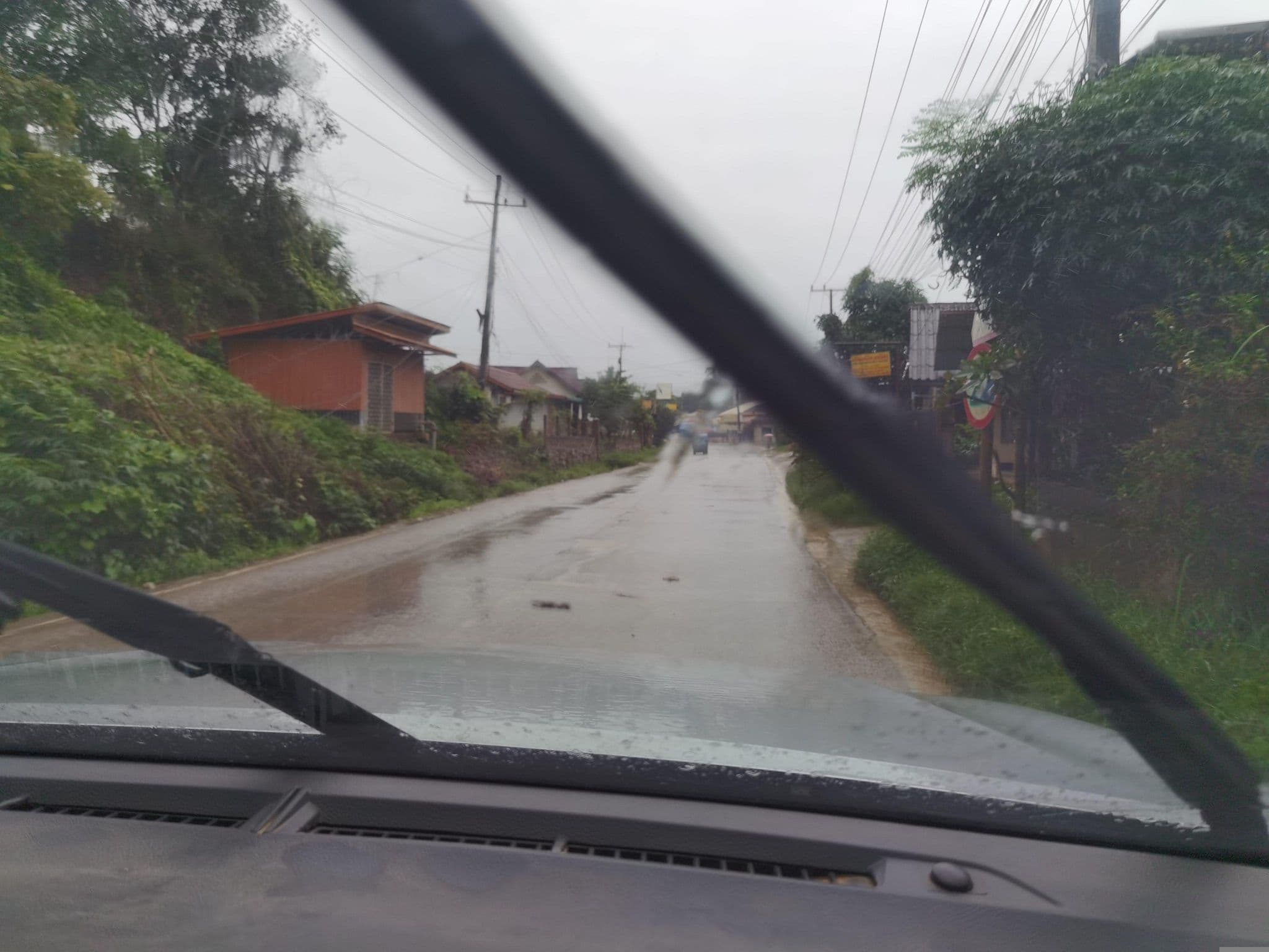 Street view near Pouthone GH, Ban Botèn — © Alew (CC BY-SA · Mapillary)