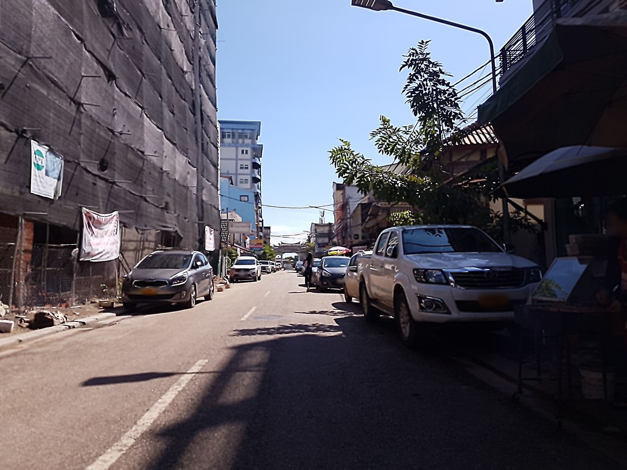 Street view near Mintra Hôtel, Vientiane — © mbethke (CC BY-SA · Mapillary)