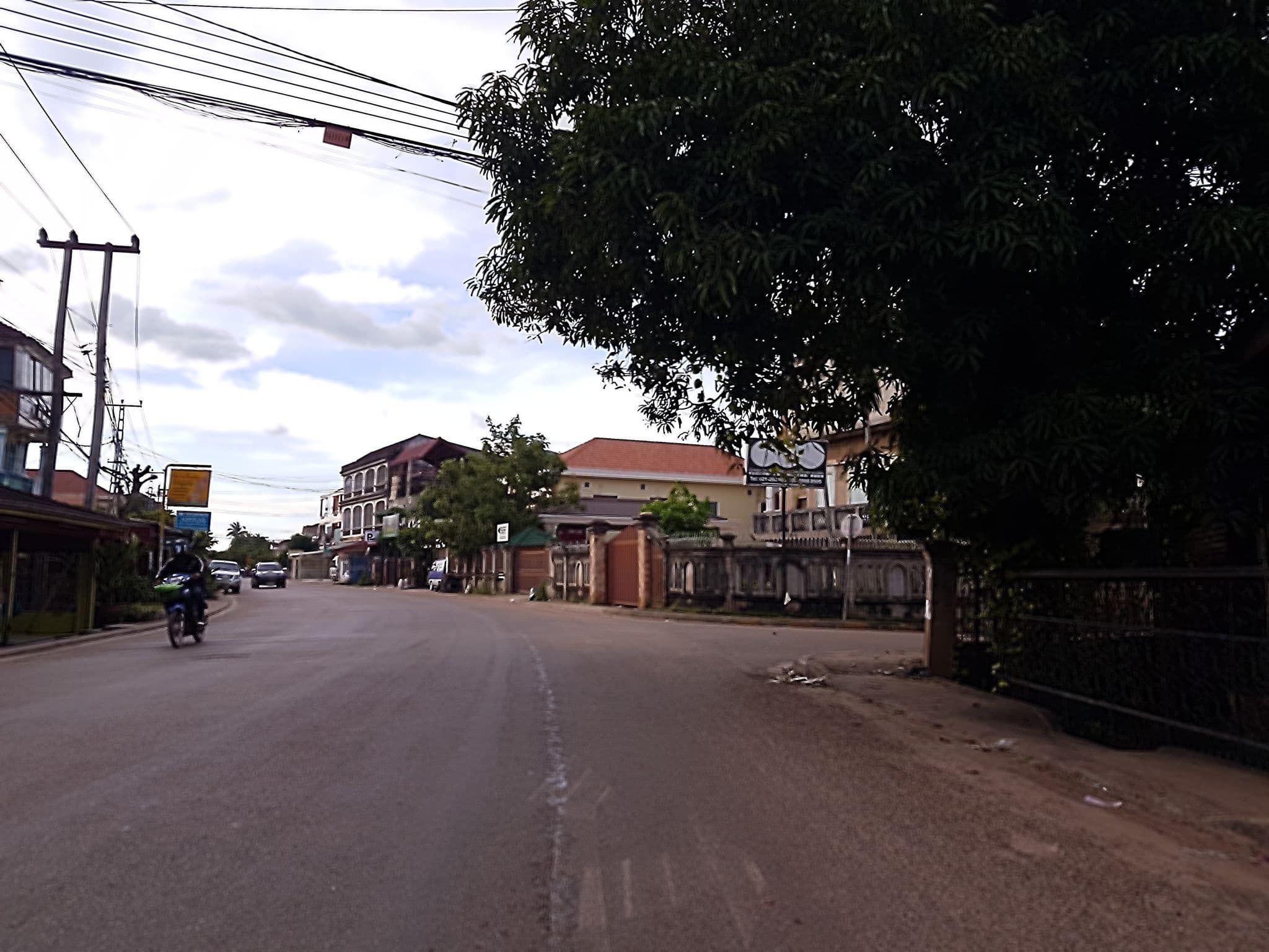 Street view near Alina Hotel, Vientiane