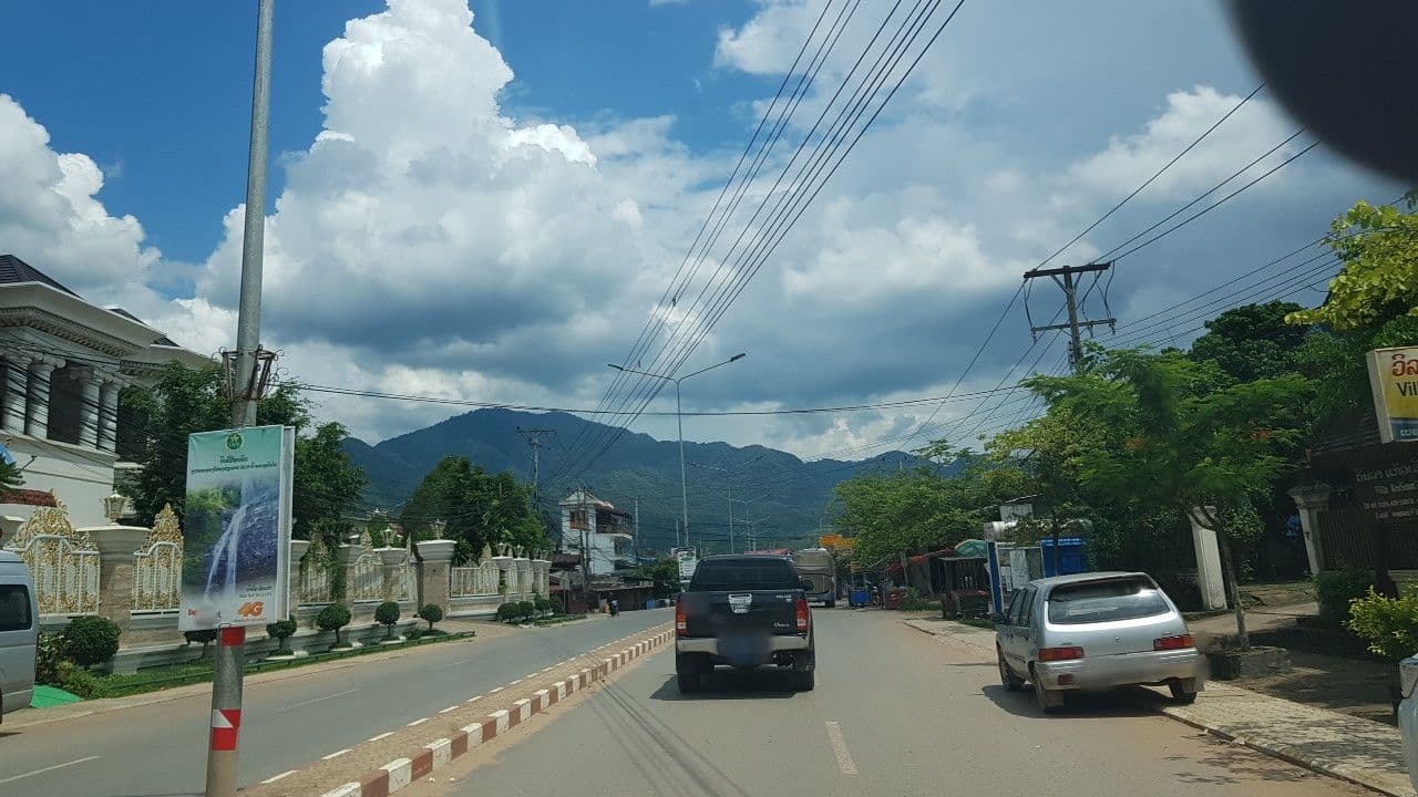 Street view near Litthavixay Guesthouse, Muang Xay — © mimivte (CC BY-SA · Mapillary)