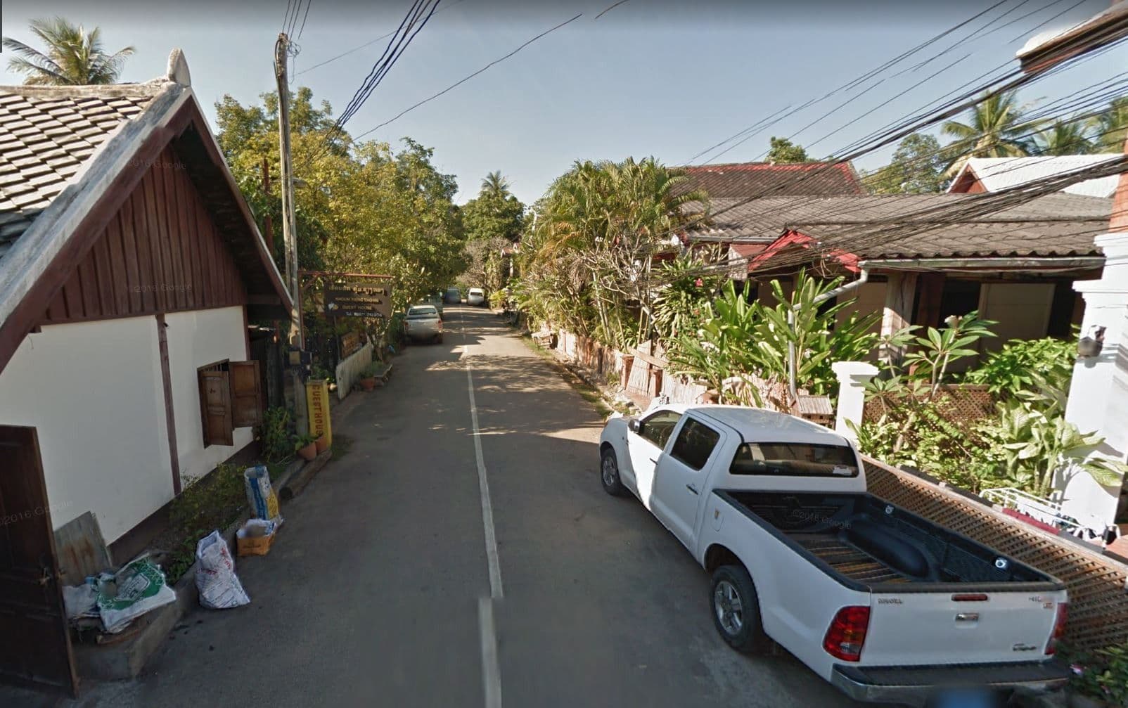 Street view near Khoum Xieng Thong, Luang Prabang