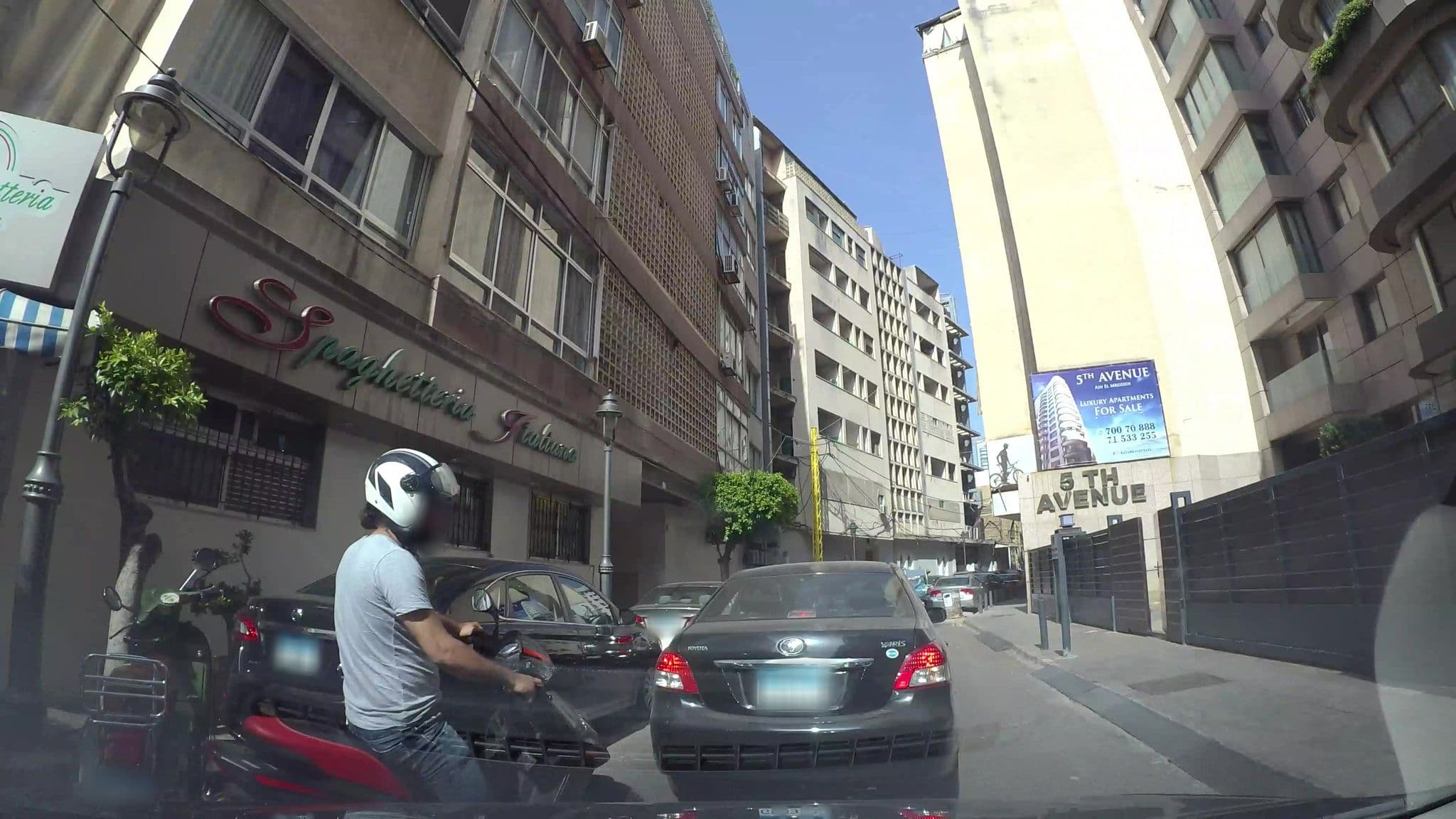 Street view near Park Lane Furnished Apartments, Ra’s Bayrūt — © kaartcam (CC BY-SA · Mapillary)