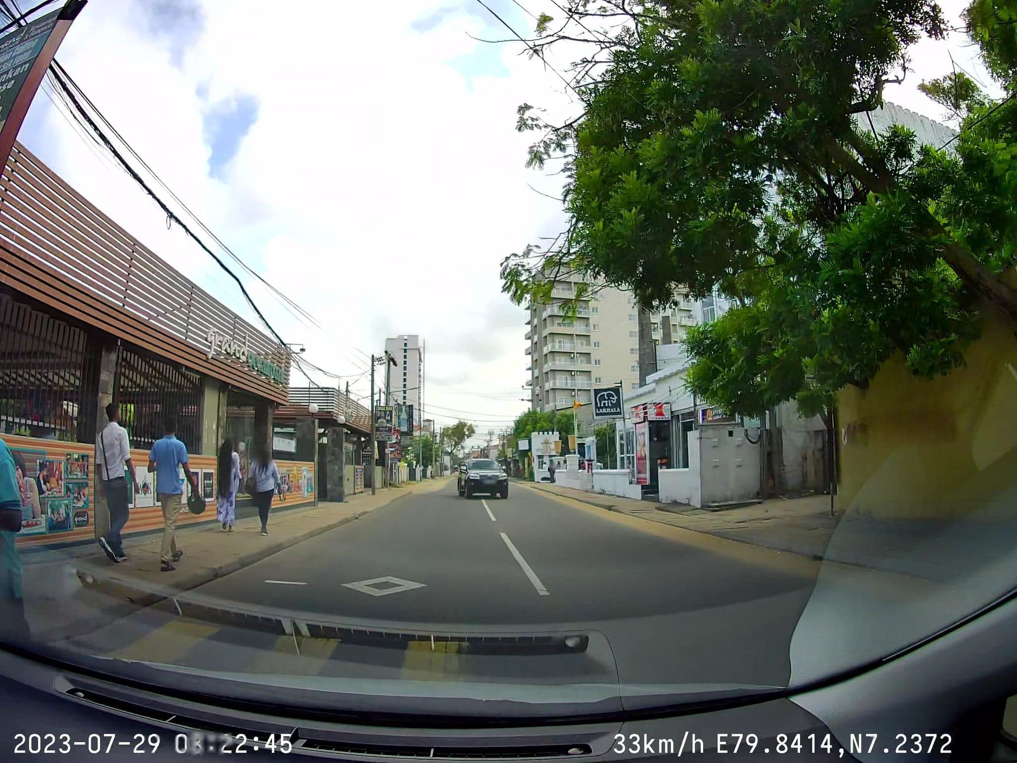 Street view near Jetwing Ayurveda Pavillions, Negombo