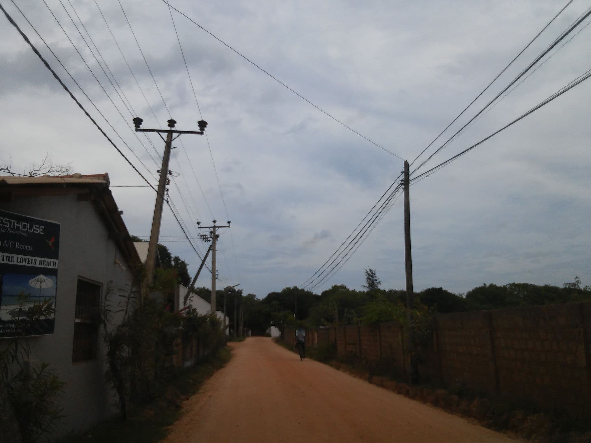 Street view near H & U, Trincomalee — © shravan91 (CC BY-SA · Mapillary)