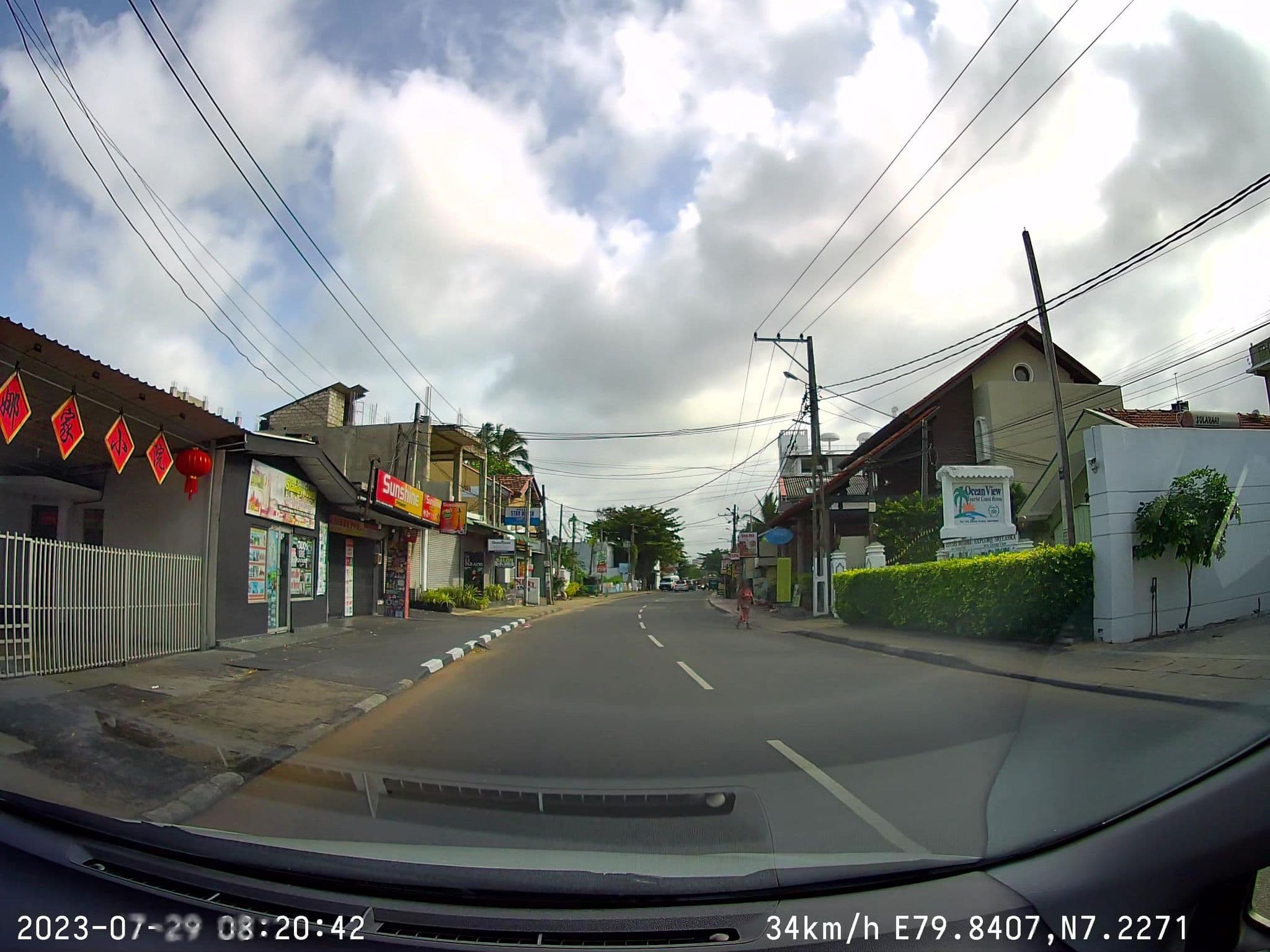 Street view near Marine Tourist Guesthouse, Negombo