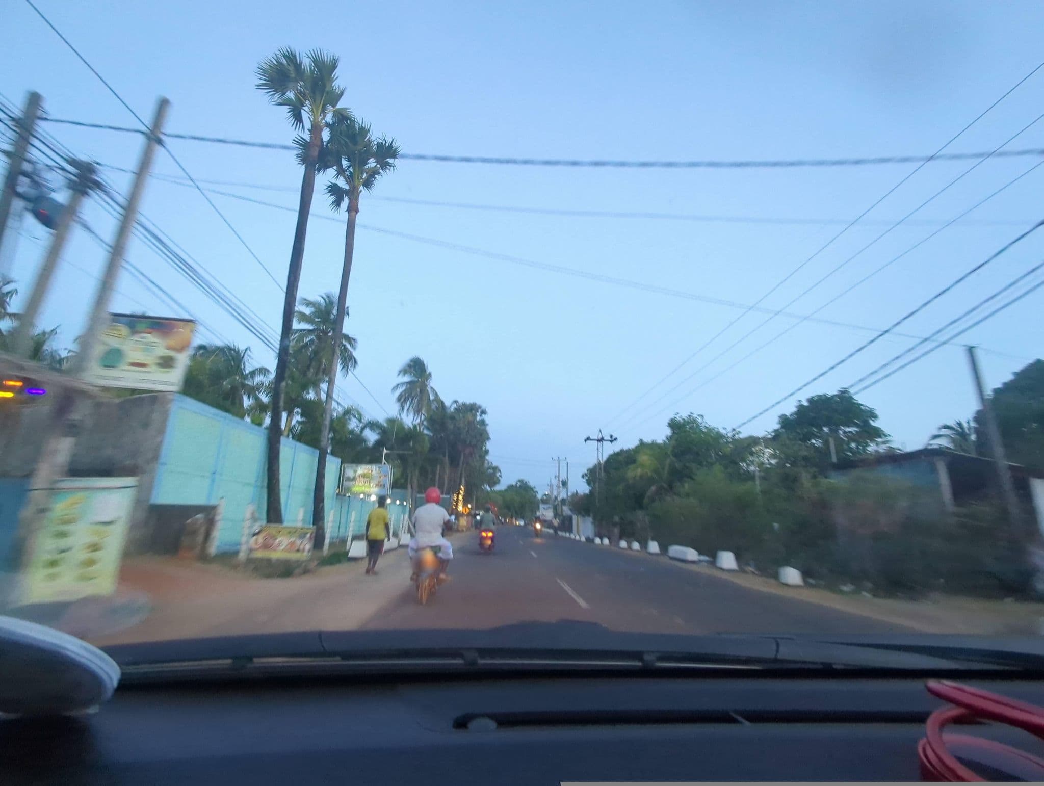 Street view near Blue Water Beach Resort, Trincomalee — © lava26 (CC BY-SA · Mapillary)