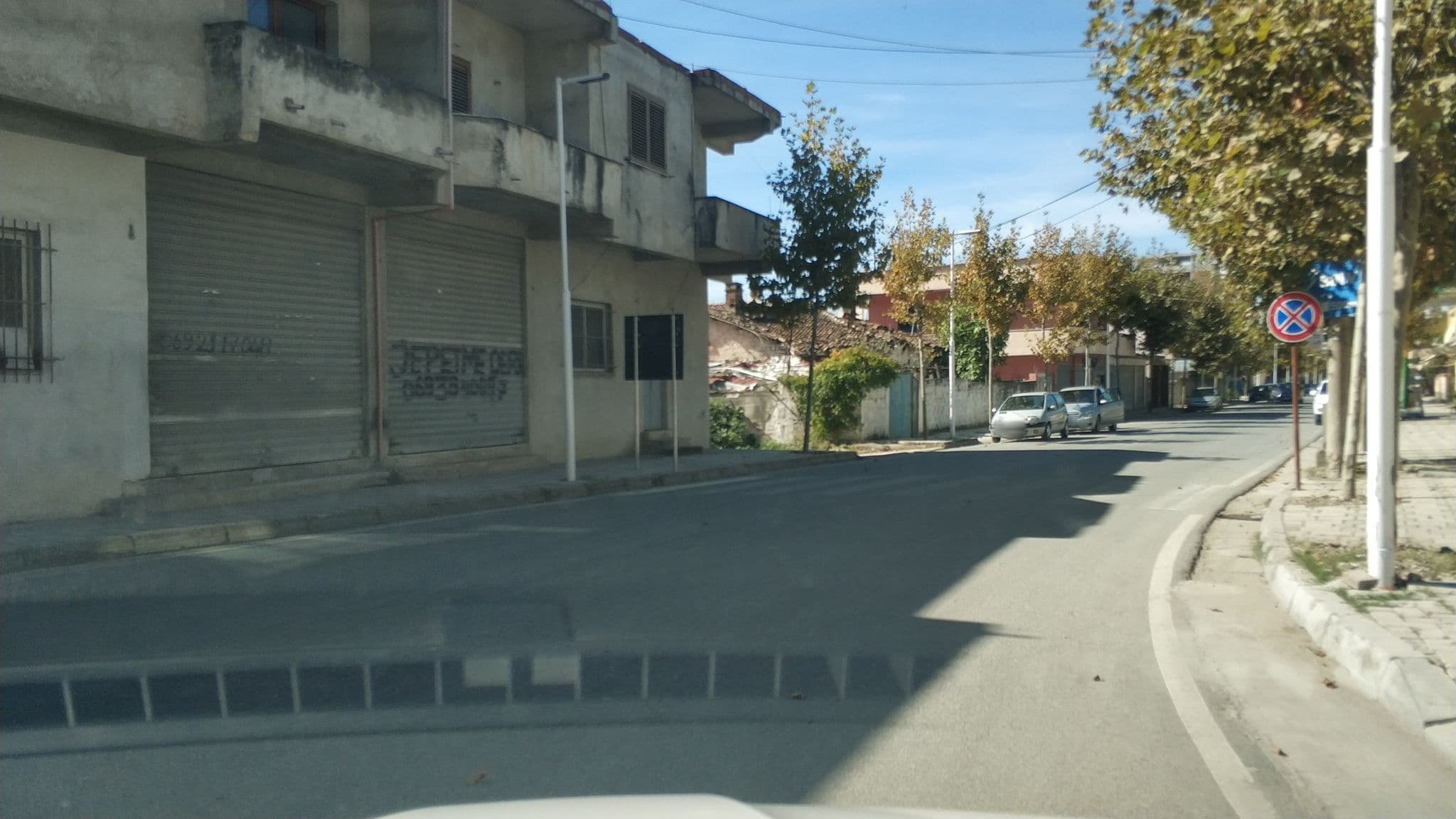 Street view near Colosseo hotel, Vlorë — © freddouhelk (CC BY-SA · Mapillary)