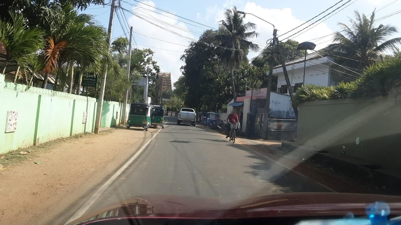 Street view near Morgan's residence, Jaffna — © ZihanZarouk (CC BY-SA · Mapillary)