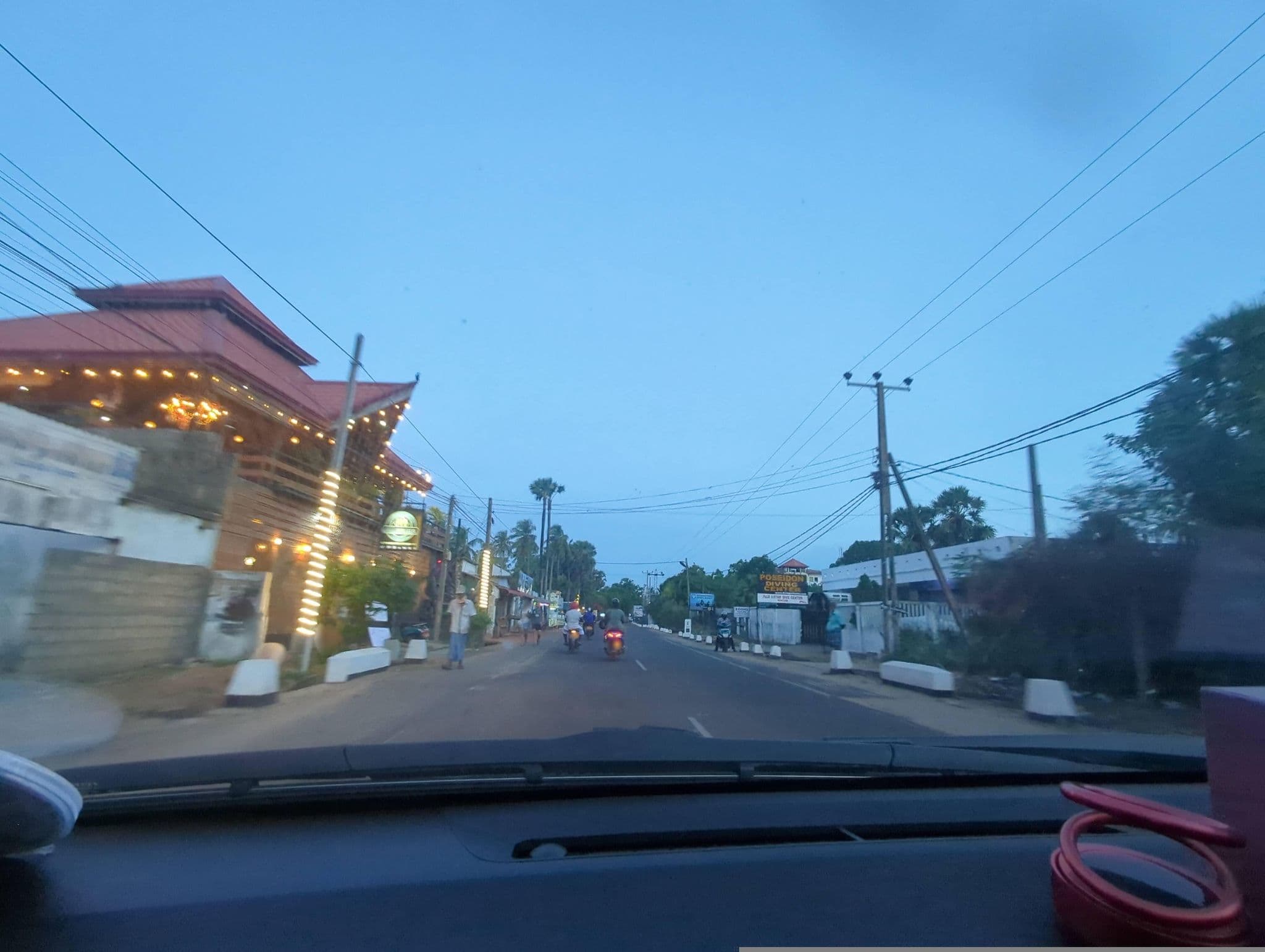 Street view near Pratha Inn, Trincomalee — © lava26 (CC BY-SA · Mapillary)