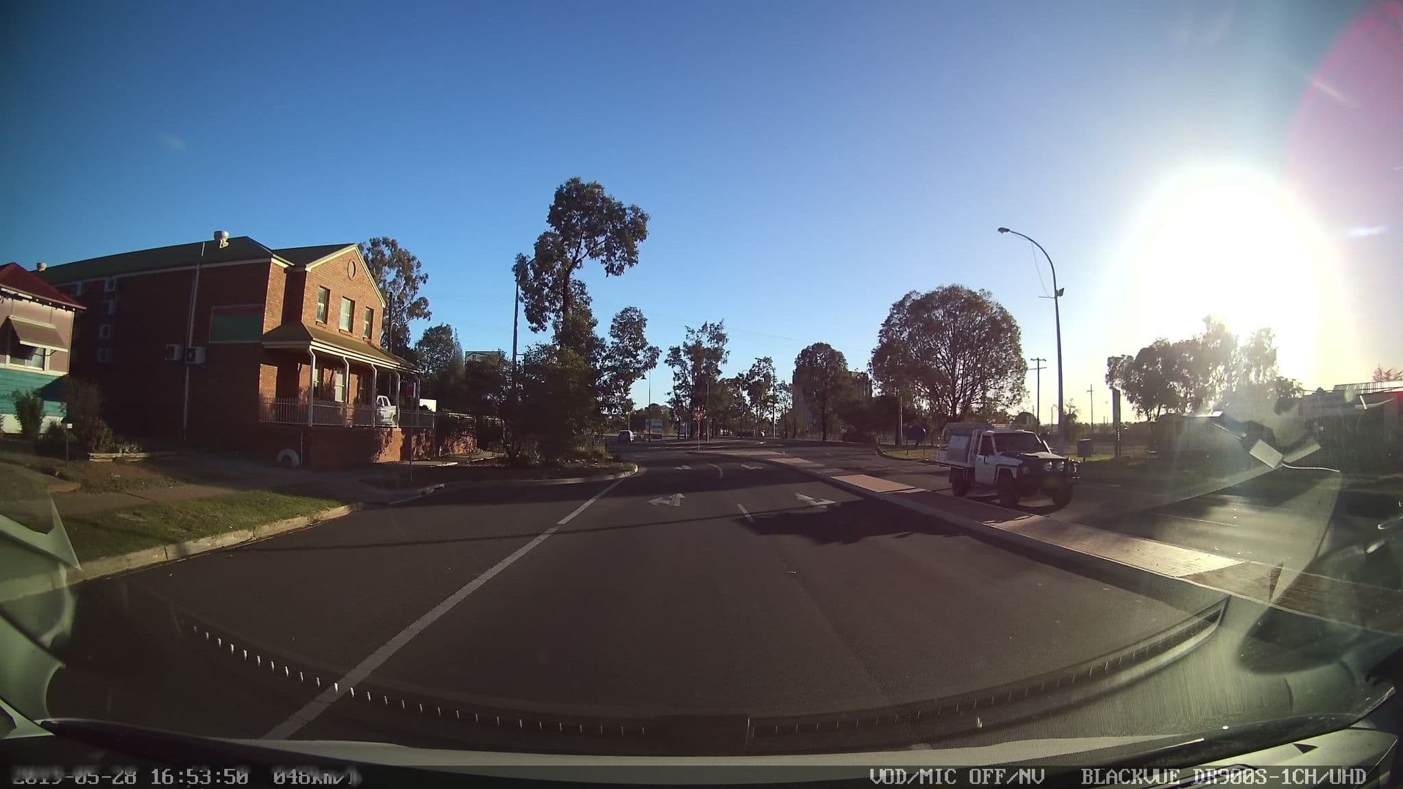 Street view near Golf Links Motel, West Tamworth — © bob3bob3 (CC BY-SA · Mapillary)