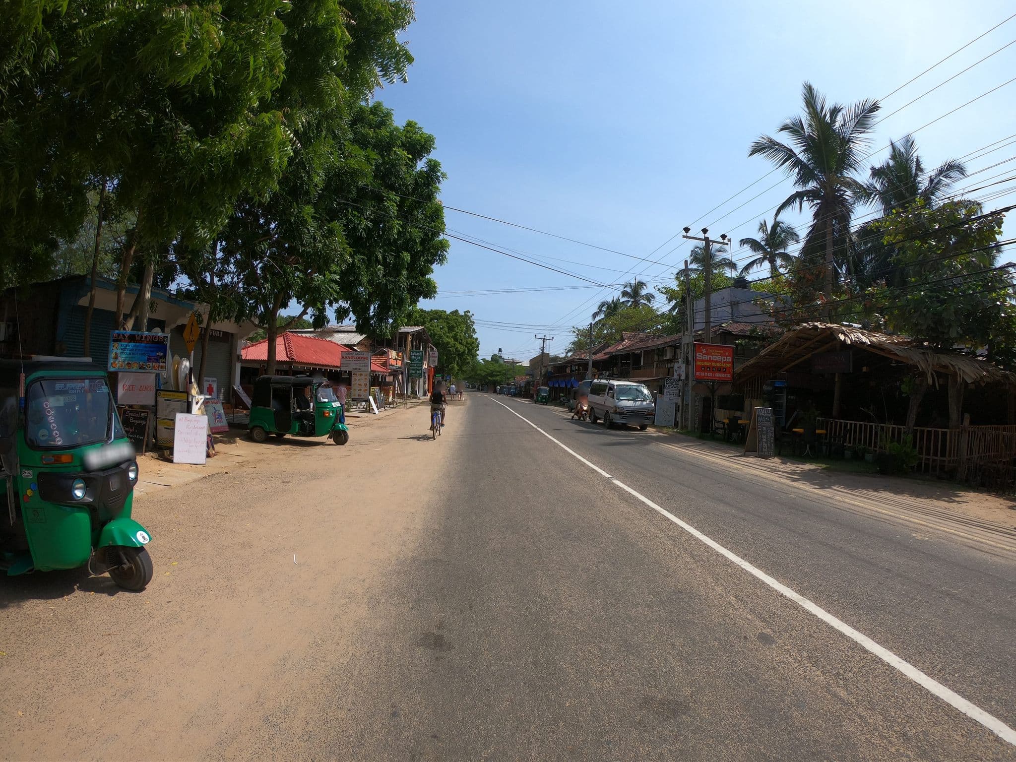 Street view near Space Garden, Pottuvil — © paulinus (CC BY-SA · Mapillary)