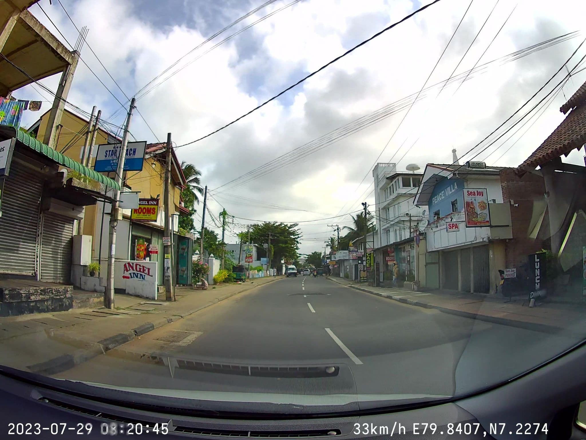 Street view near Anna tourist inn, Negombo