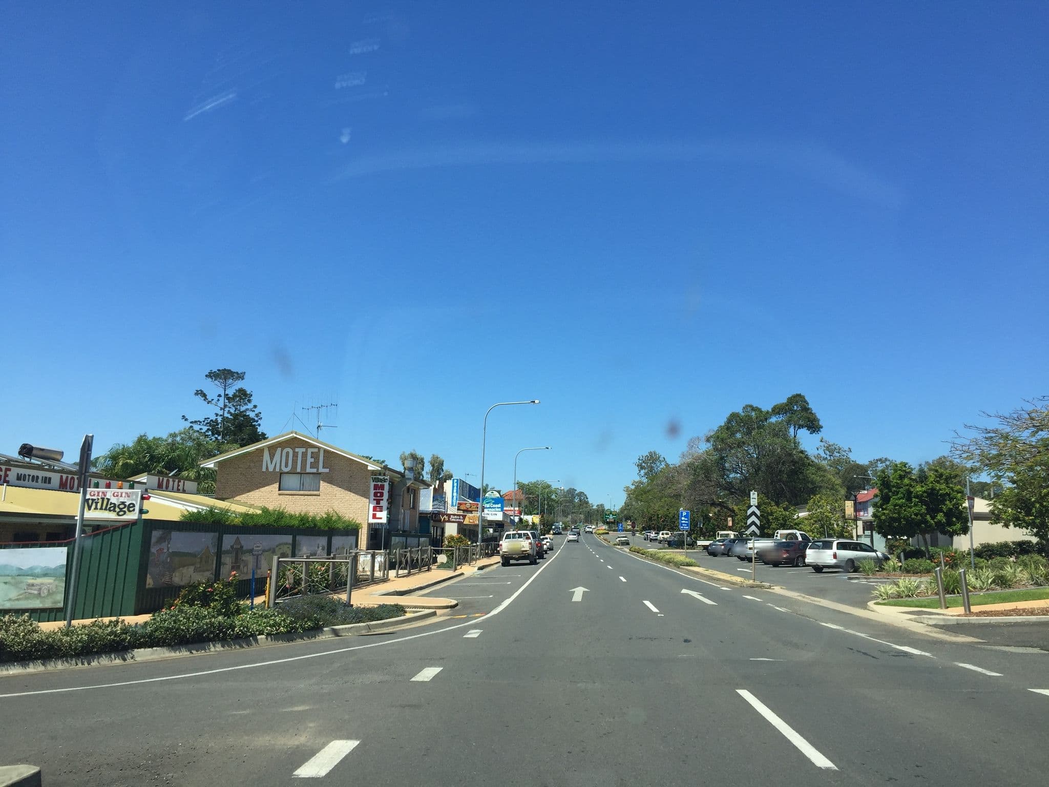 Street view near Gin Gin Village Motor Inn, Gin Gin — © vagrant42 (CC BY-SA · Mapillary)