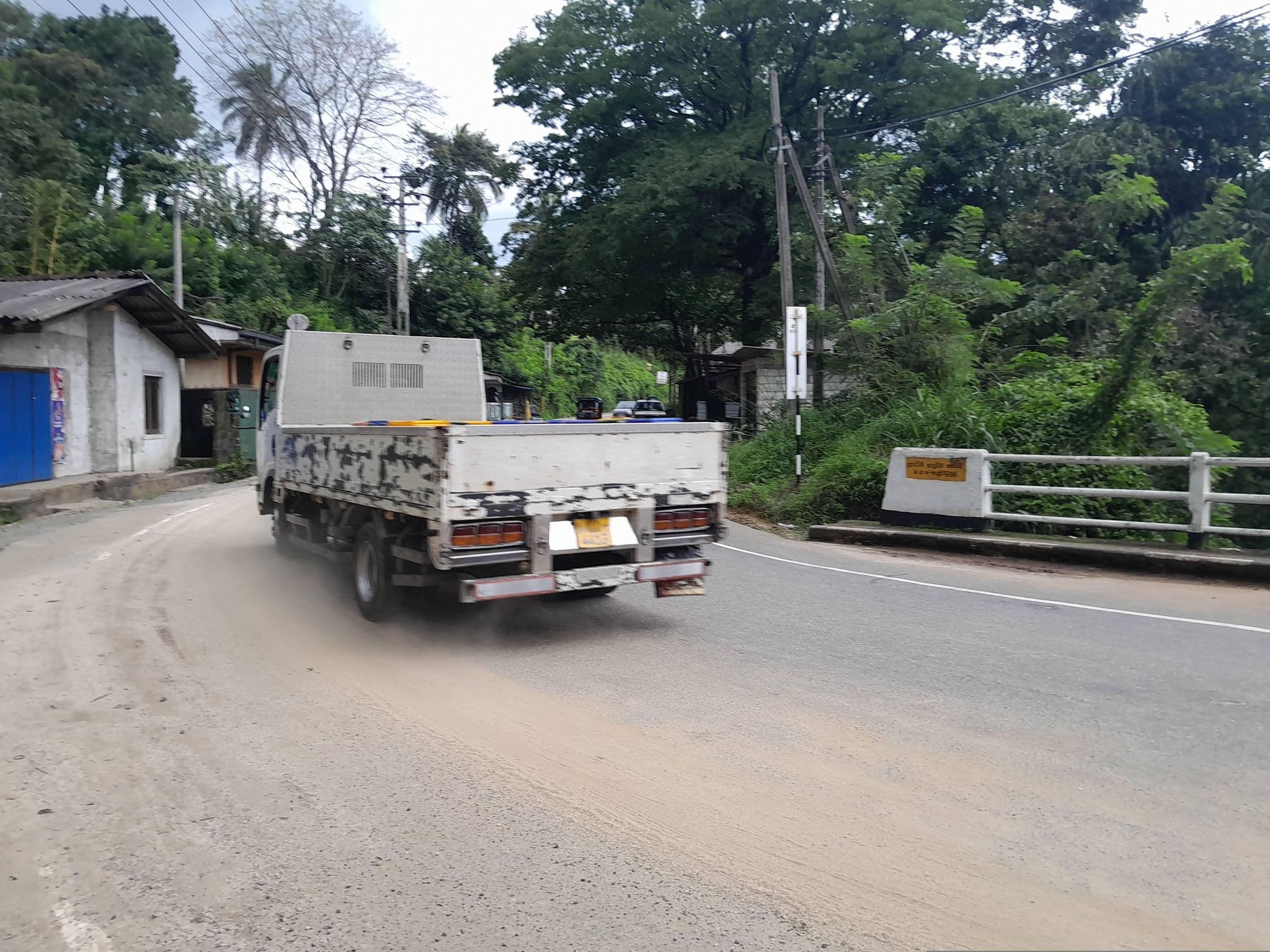 Street view near Hirikatuoya Heritage, Haputale — © sarma_b (CC BY-SA · Mapillary)