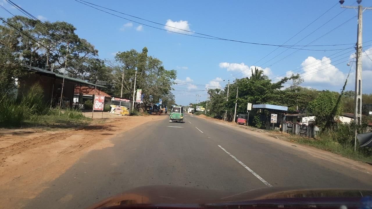 Street view near Tabboea lake resort, Puttalam — © ZihanZarouk (CC BY-SA · Mapillary)