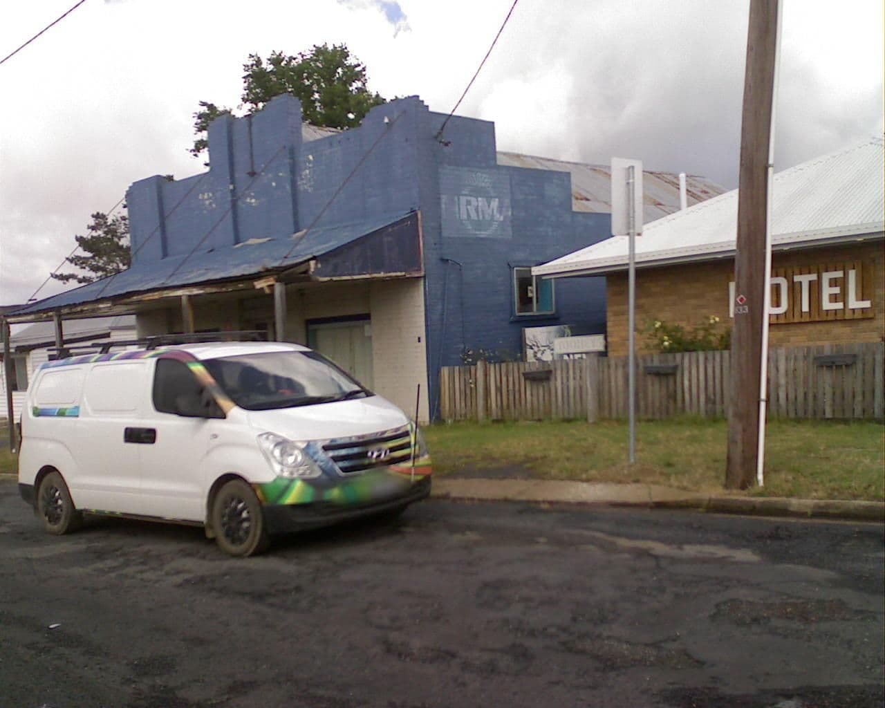 Street view near Deepwater Commercial Motel - The Top Pub, Glen Innes — © bob3bob3 (CC BY-SA · Mapillary)