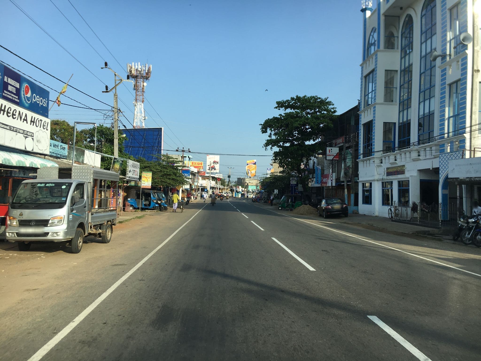 Street view near AL - Matheena Hotel, Eravur Town — © suthakaran (CC BY-SA · Mapillary)