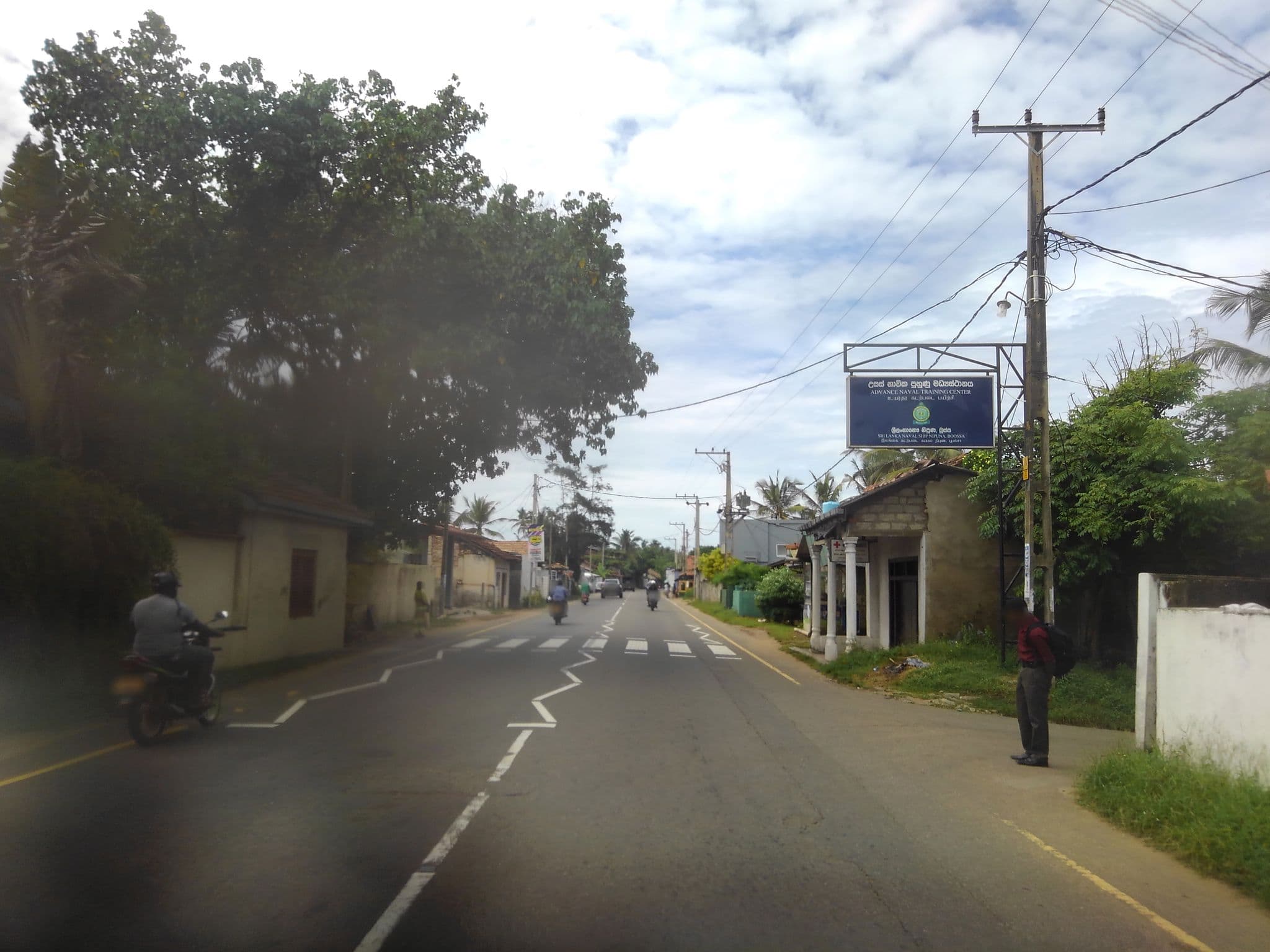 Street view near Ivy Beach hotel, Galle — © mapconcierge (CC BY-SA · Mapillary)