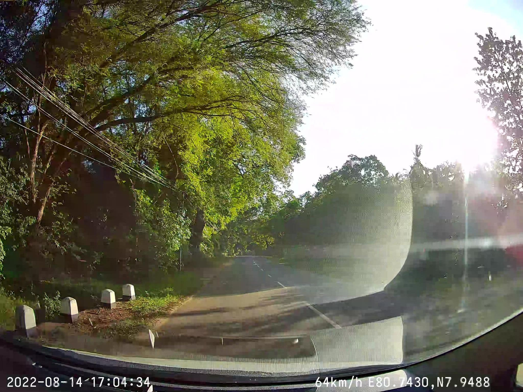 Street view near Island Vibes Hostel & Restaurant, Sigiriya