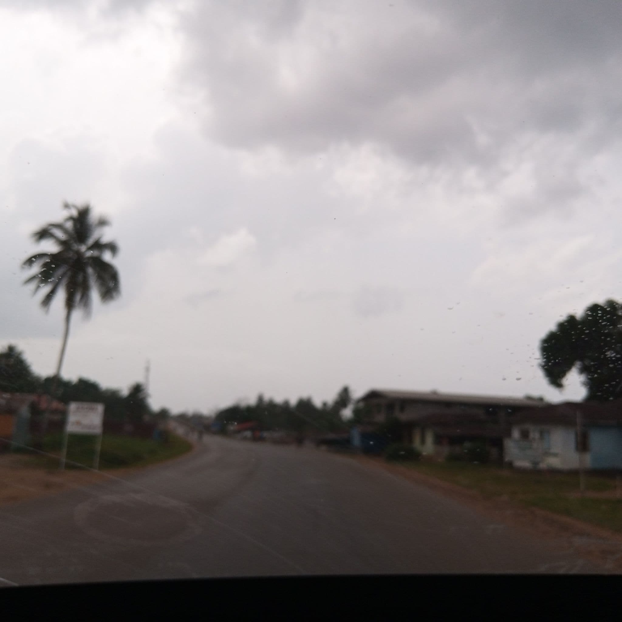 Street view near Crowne Hotel, Buchanan — © draperc (CC BY-SA · Mapillary)