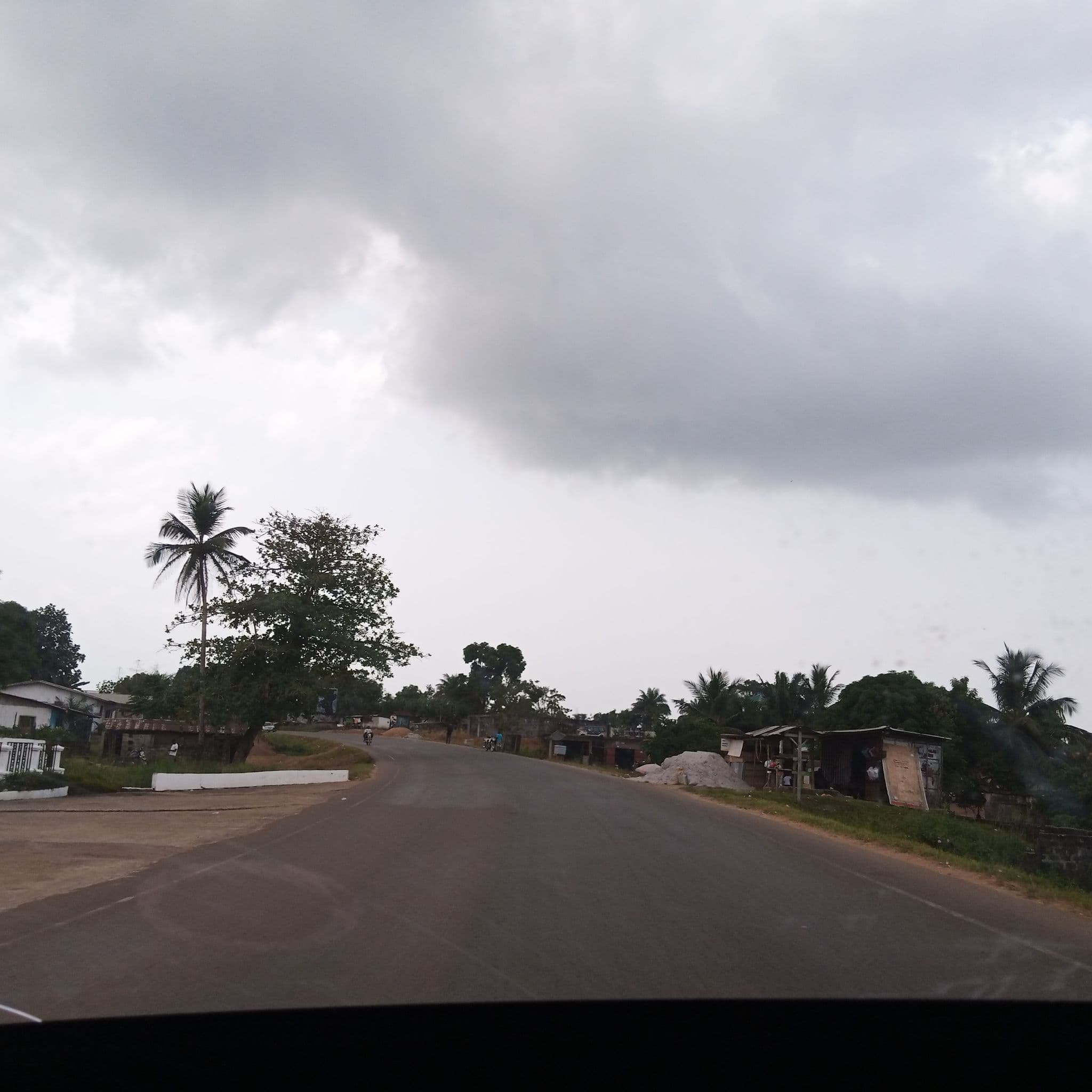 Street view near K Plaza Bar and Hotel, Buchanan — © draperc (CC BY-SA · Mapillary)